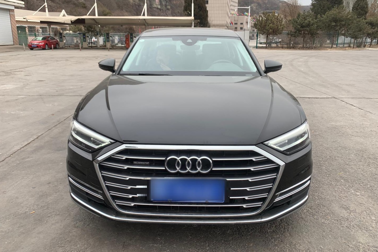 奥迪A8L 2022款 A8L 50 TFSI quattro 舒适型典藏版(进口)