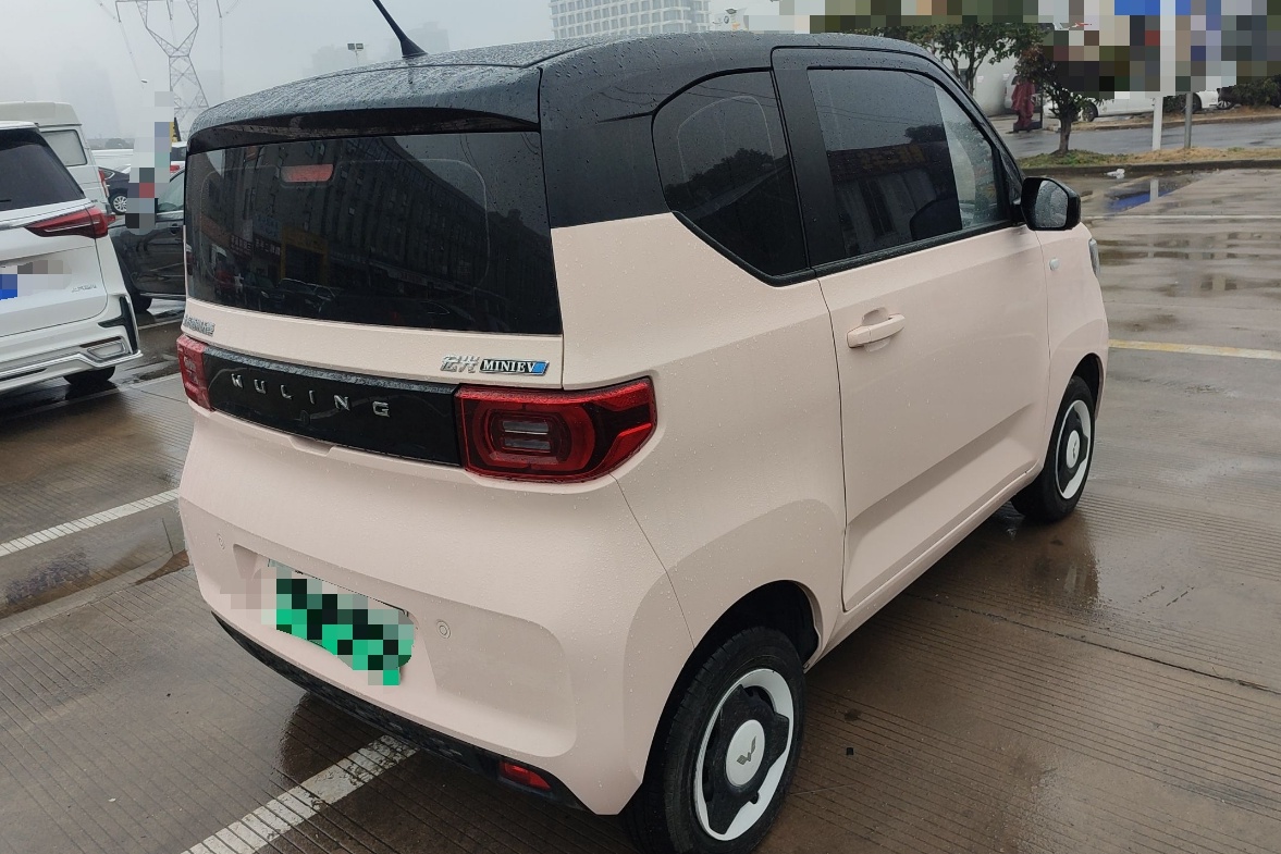 五菱汽车 宏光MINI EV 2021款 马卡龙时尚款 磷酸铁锂