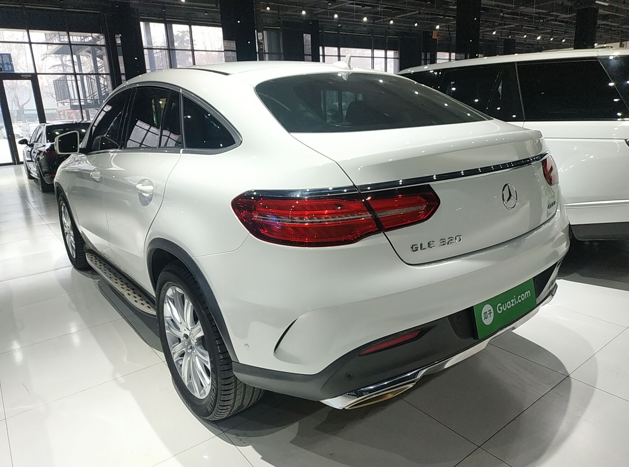 奔驰GLE级 2015款 GLE 320 4MATIC 轿跑SUV(进口)