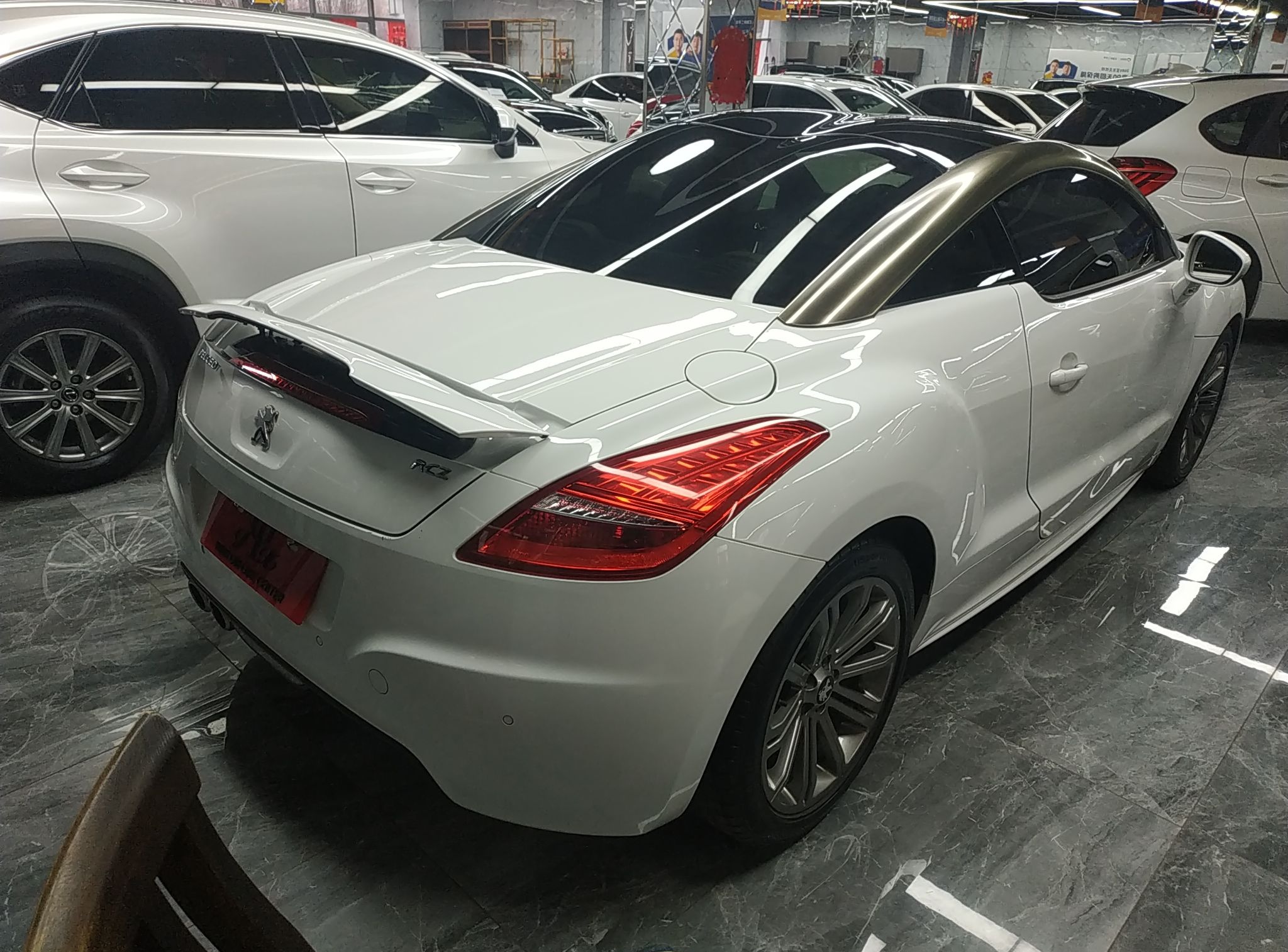 标致RCZ 2014款 1.6T 豪华版深色风格(进口)