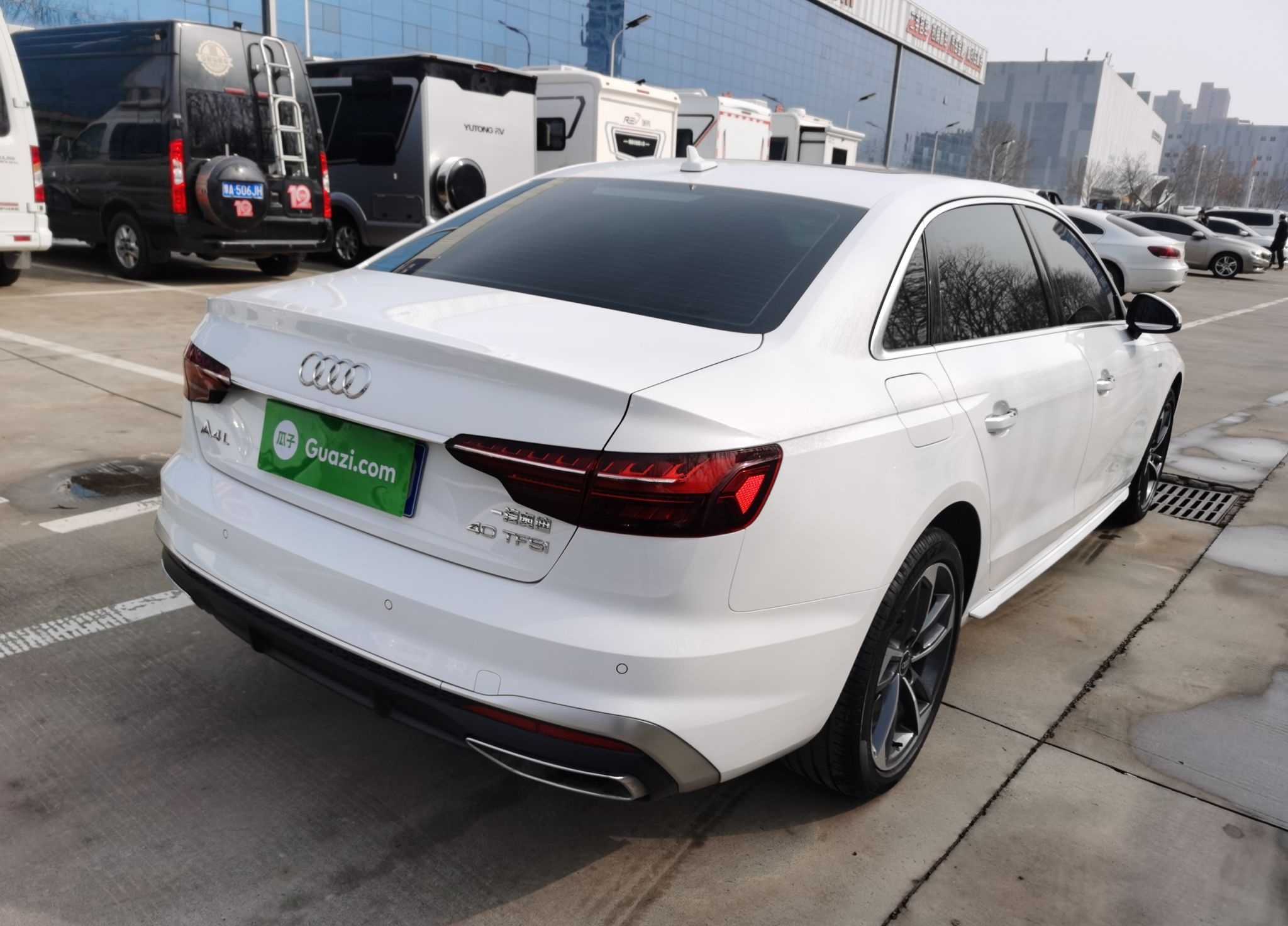 奥迪A4L 2022款 40 TFSI 时尚动感型