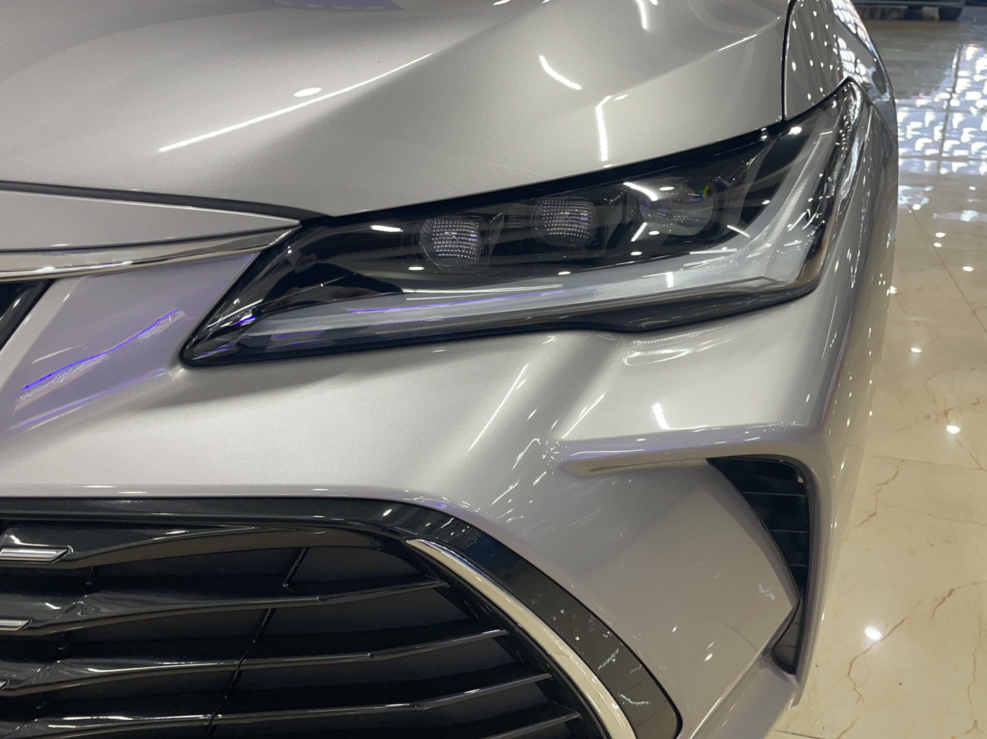 丰田 亚洲龙 2022款 2.0L 进取版