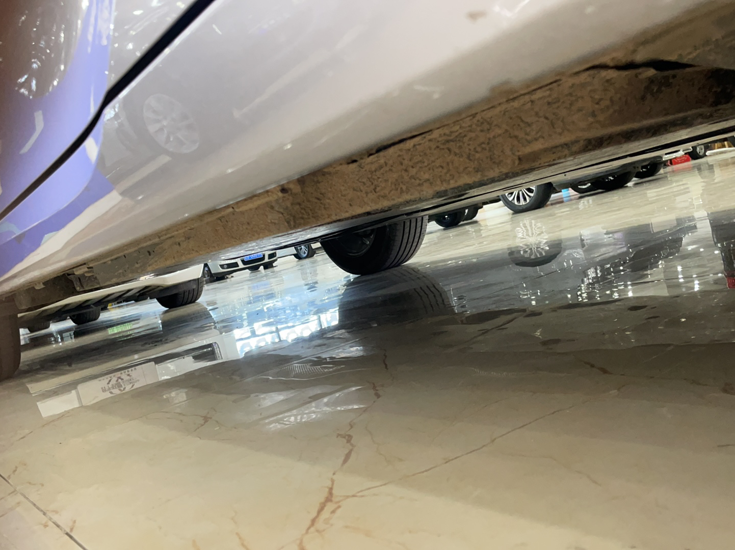 丰田 亚洲龙 2022款 2.0L 进取版