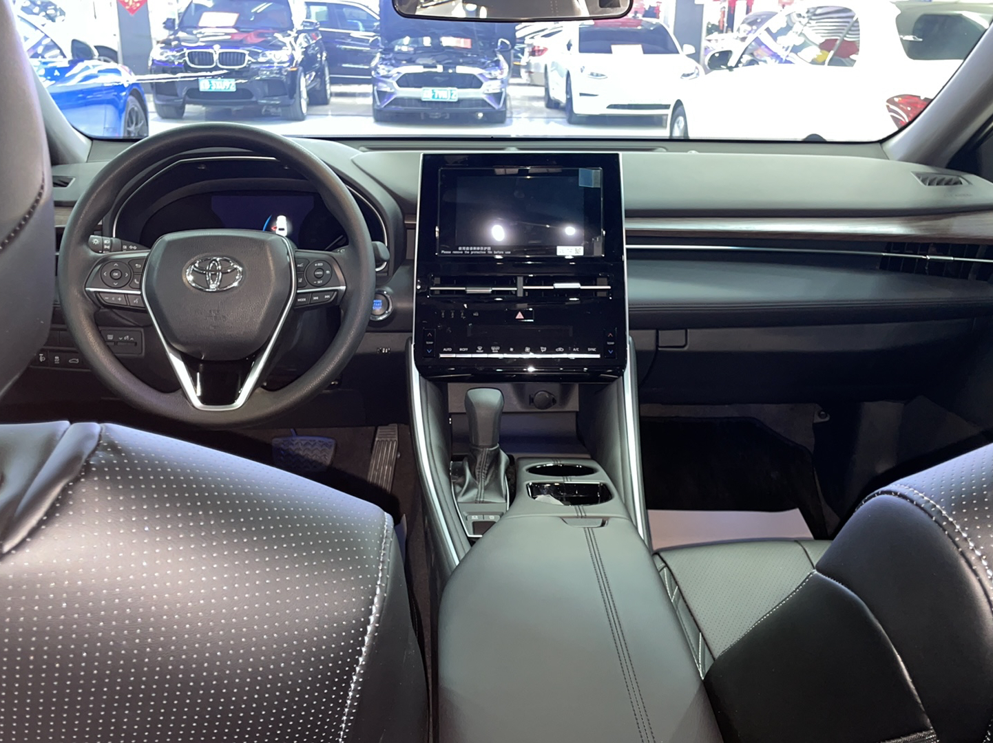 丰田 亚洲龙 2022款 2.0L 进取版