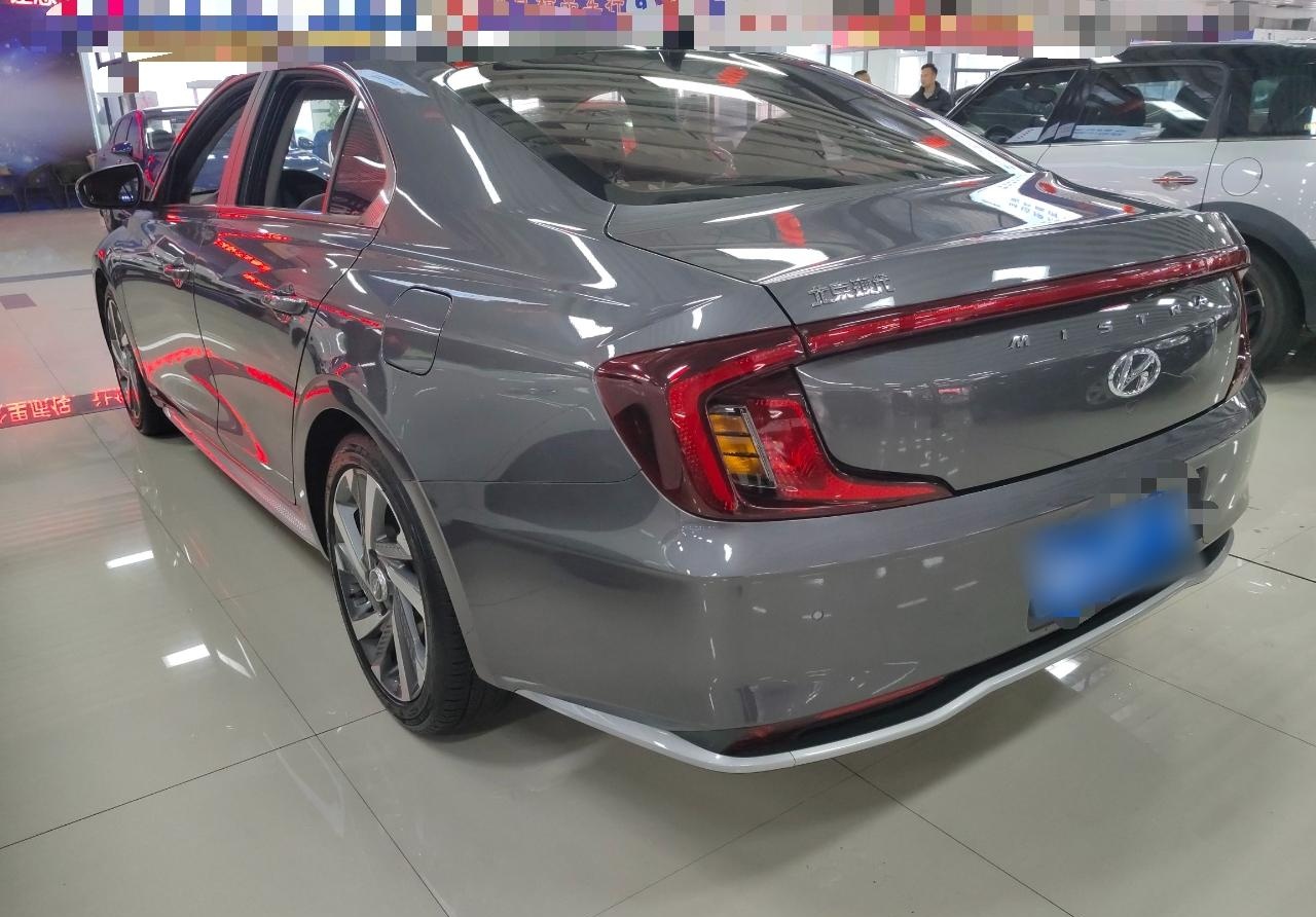 现代 名图 2021款 1.8L CVT LUX尊贵版