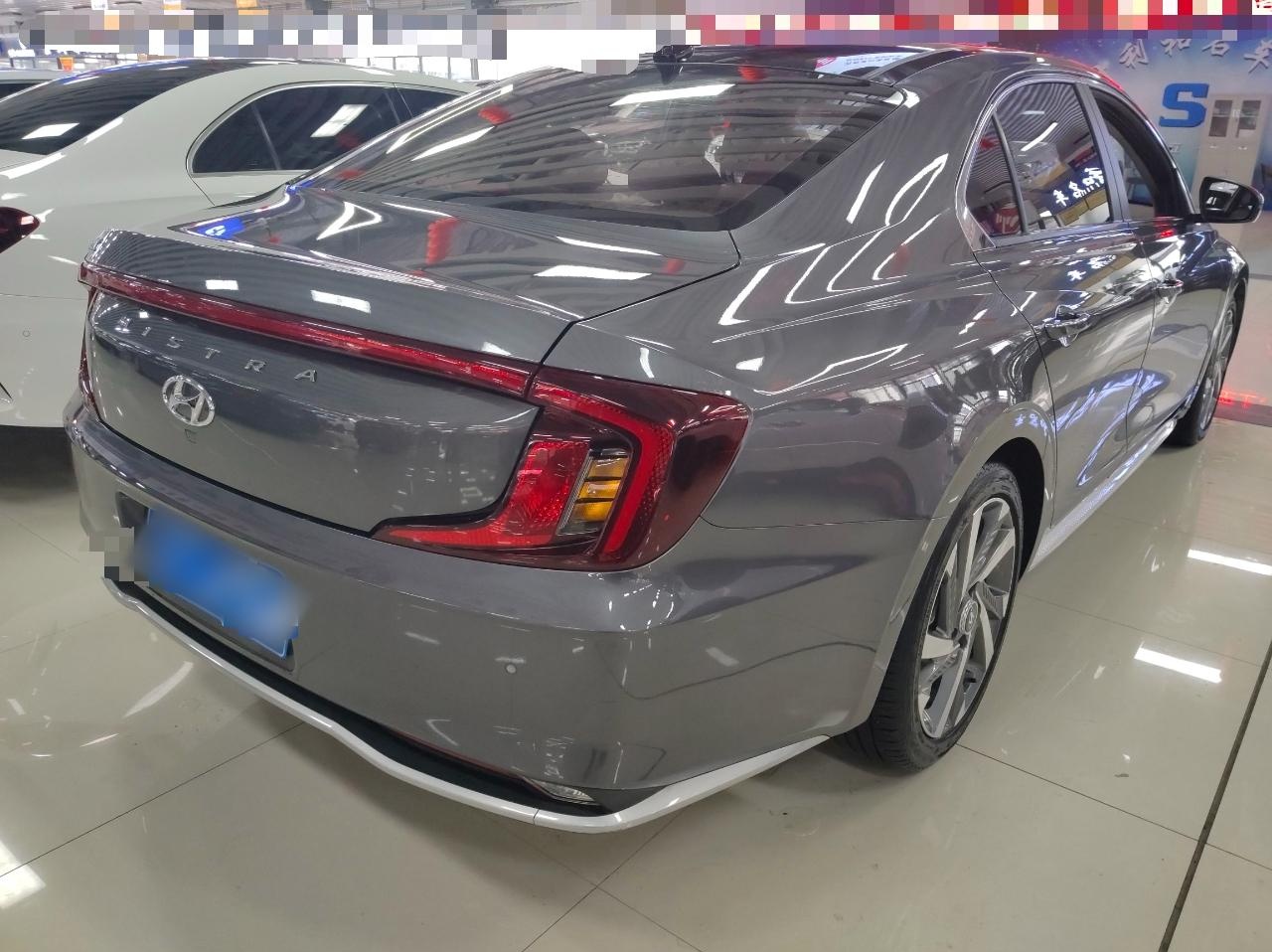 现代 名图 2021款 1.8L CVT LUX尊贵版