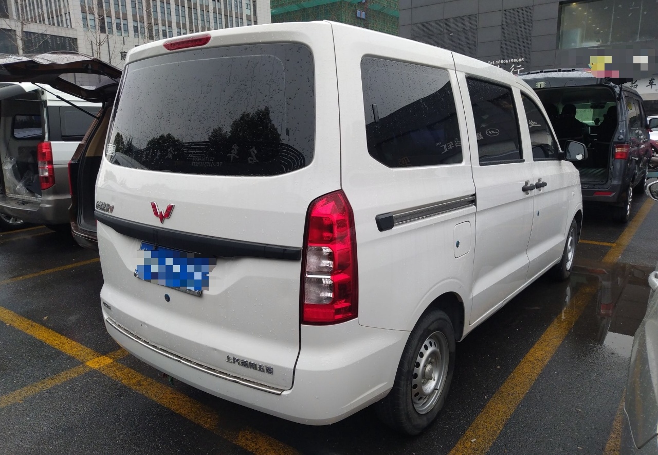 五菱汽车 五菱宏光V 2019款 1.5L劲取版国VI LAR