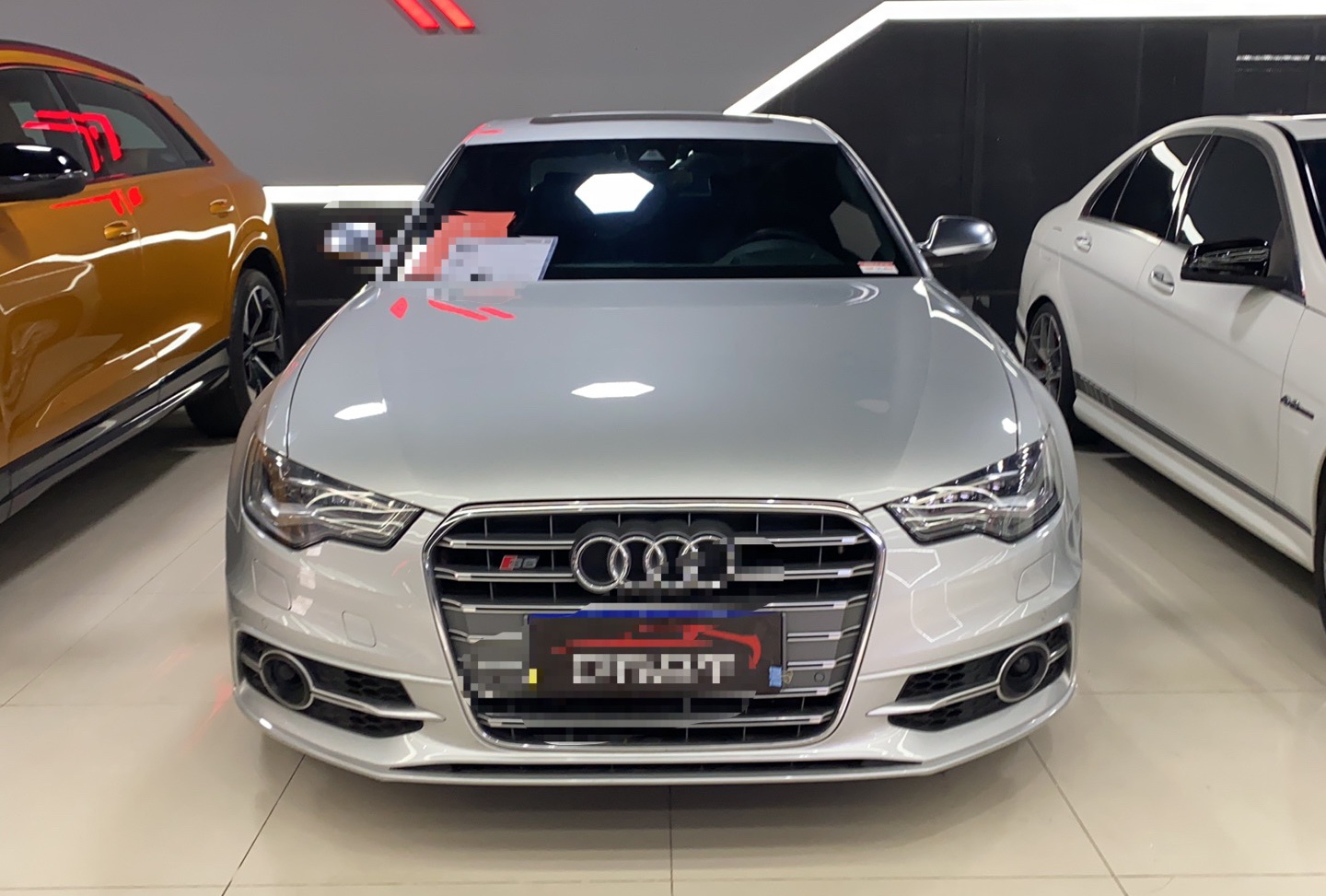 奥迪S6 2013款 S6 4.0TFSI(进口)