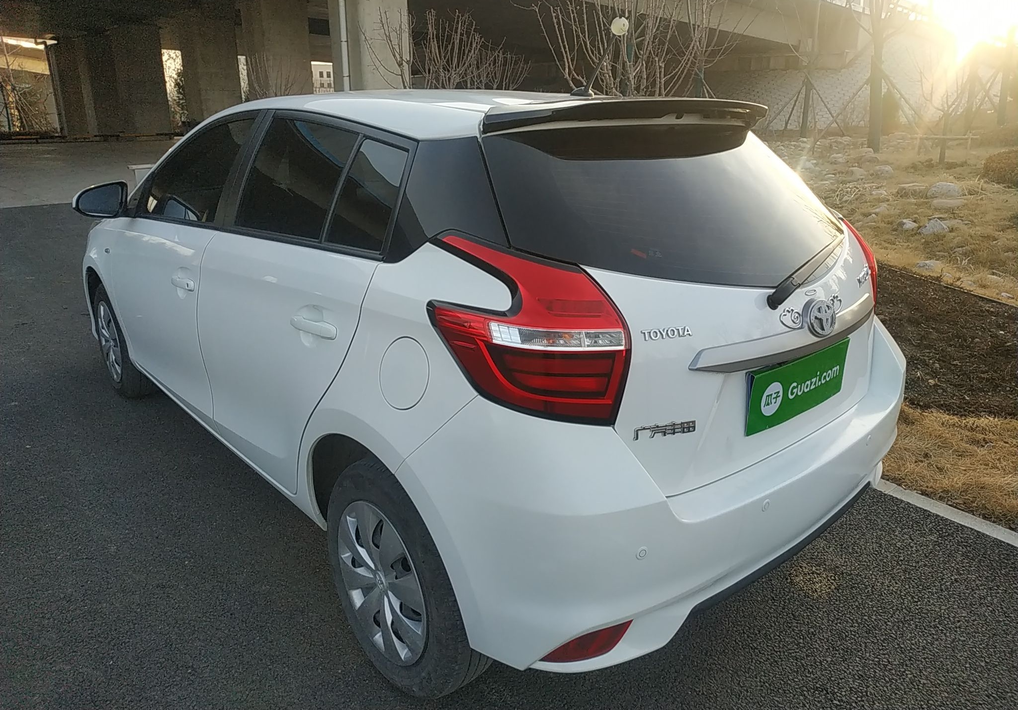 丰田 YARiS L 致炫 2021款 1.5L CVT领先版