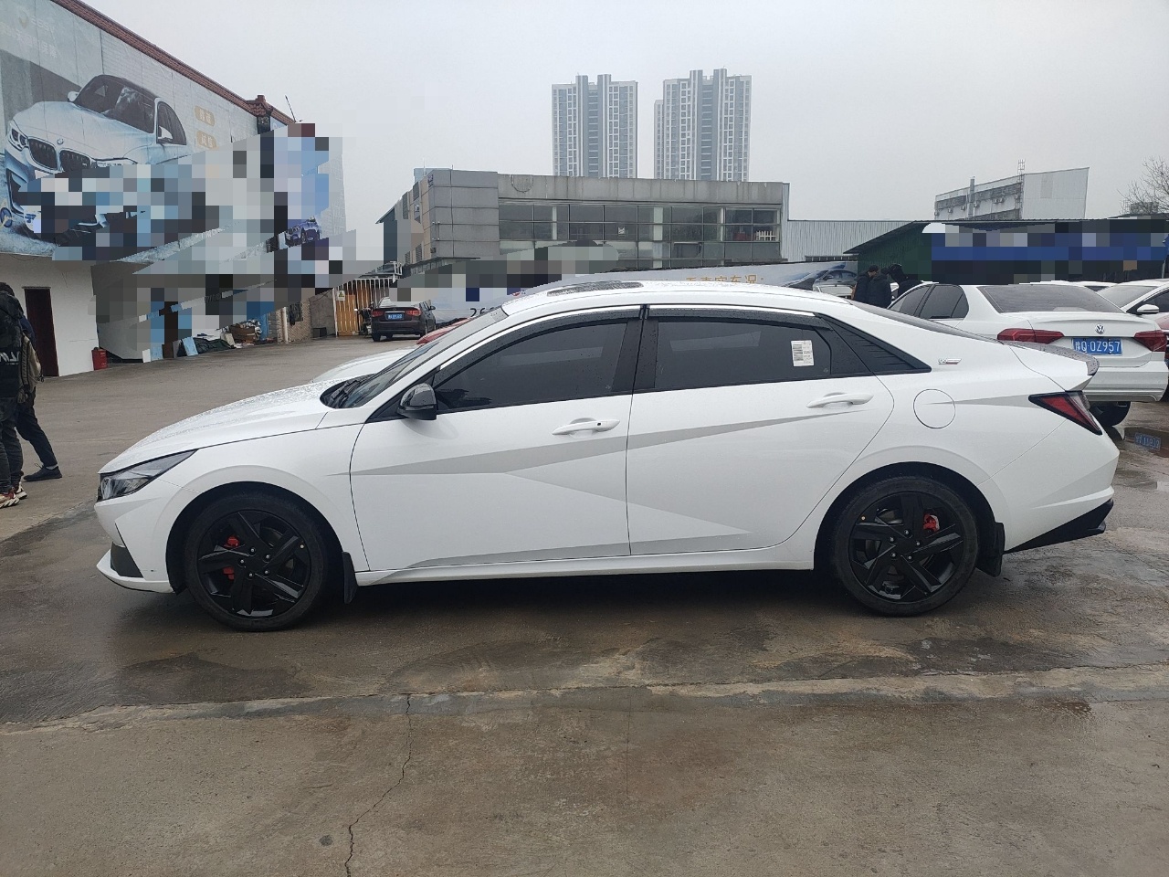 现代 伊兰特 2022款 1.5L CVT LUX尊贵版