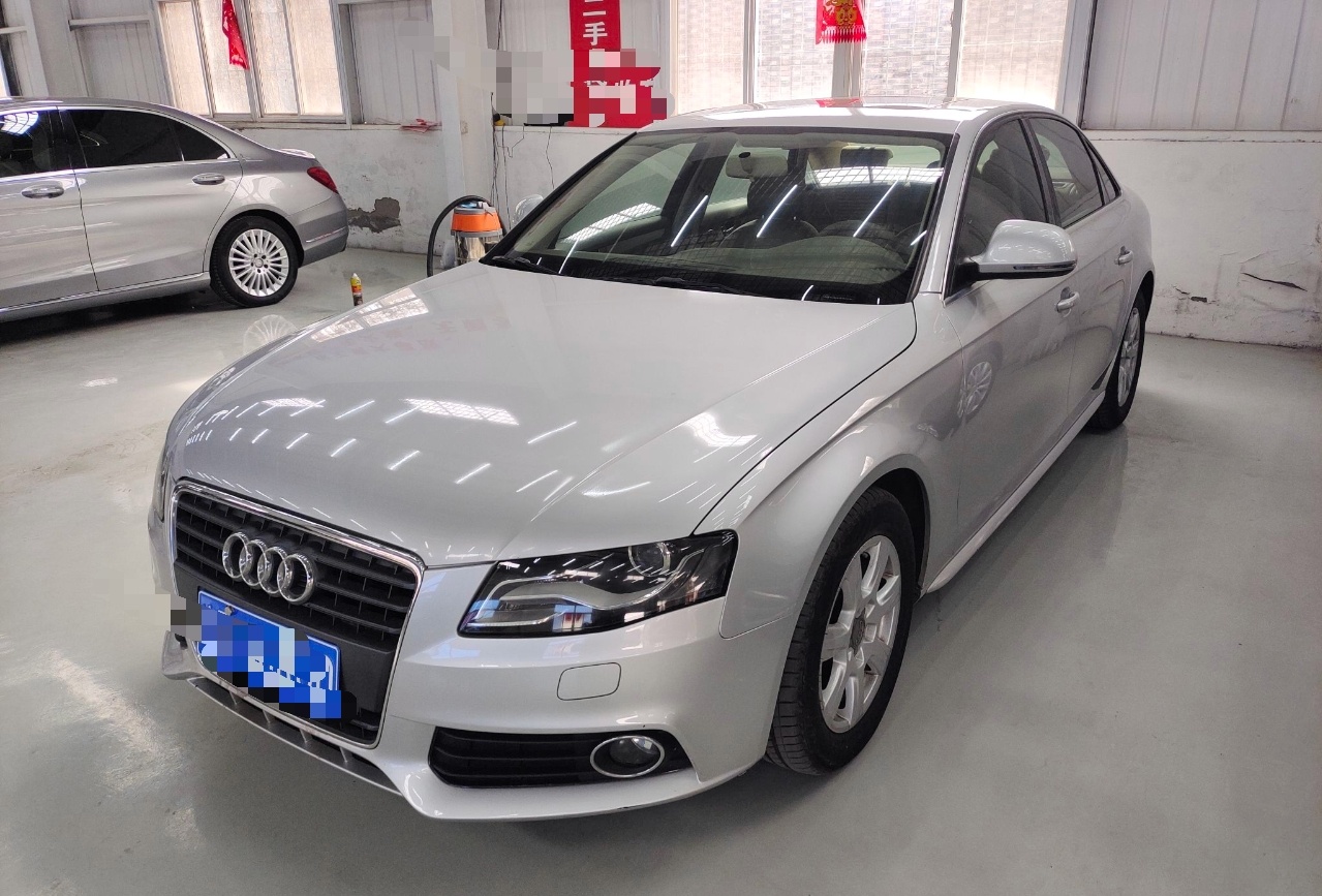 奥迪A4L 2011款 2.0 TFSI 标准型