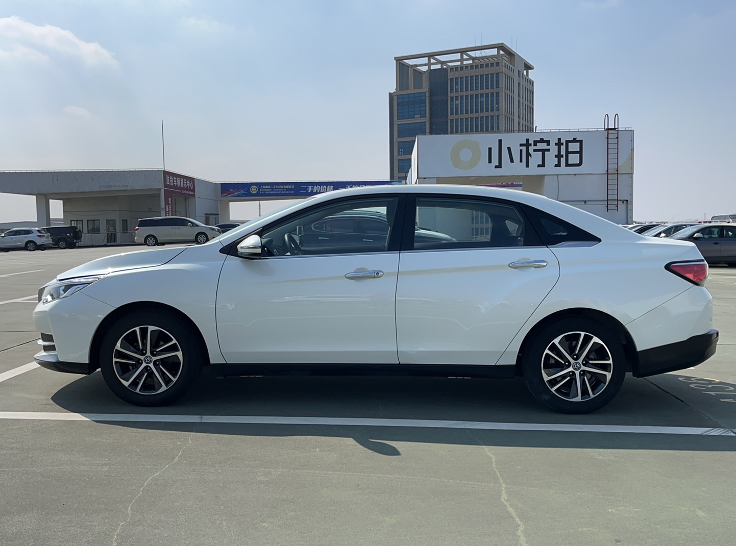 启辰D60 2018款 1.6L CVT智联精英版