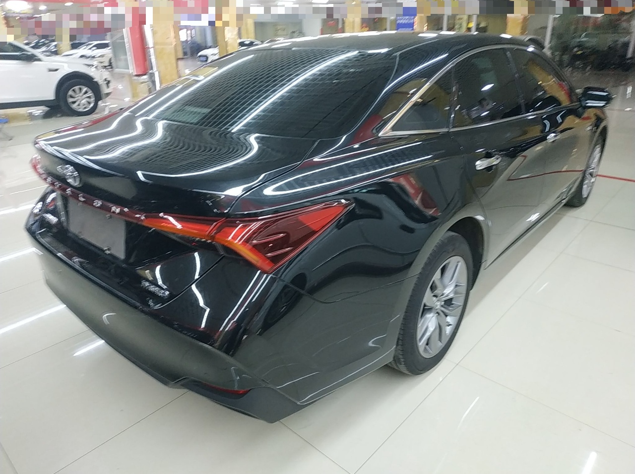 丰田 亚洲龙 2019款 双擎 2.5L 豪华版 国VI