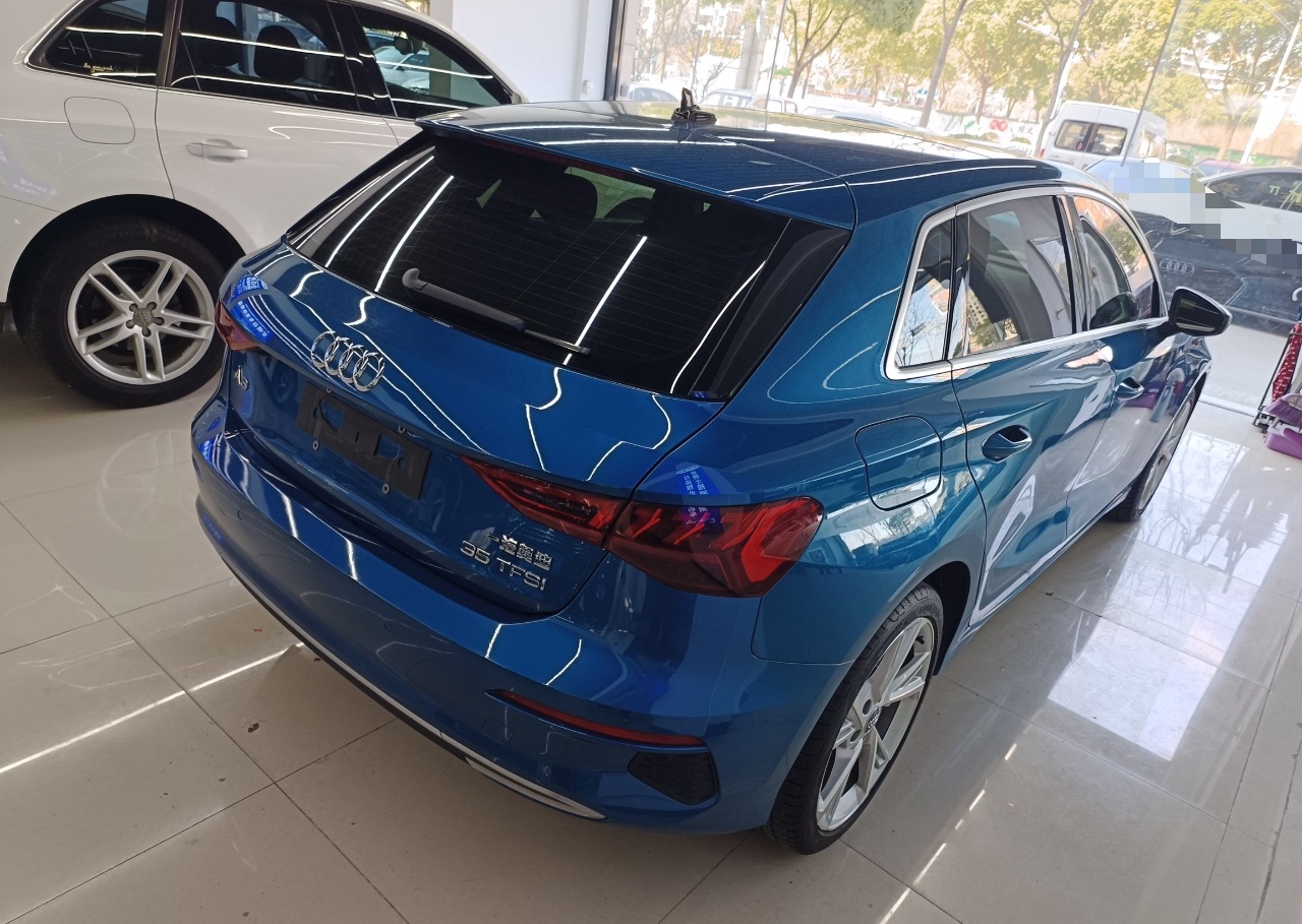 奥迪A3 2021款 Sportback 35 TFSI 时尚致雅型