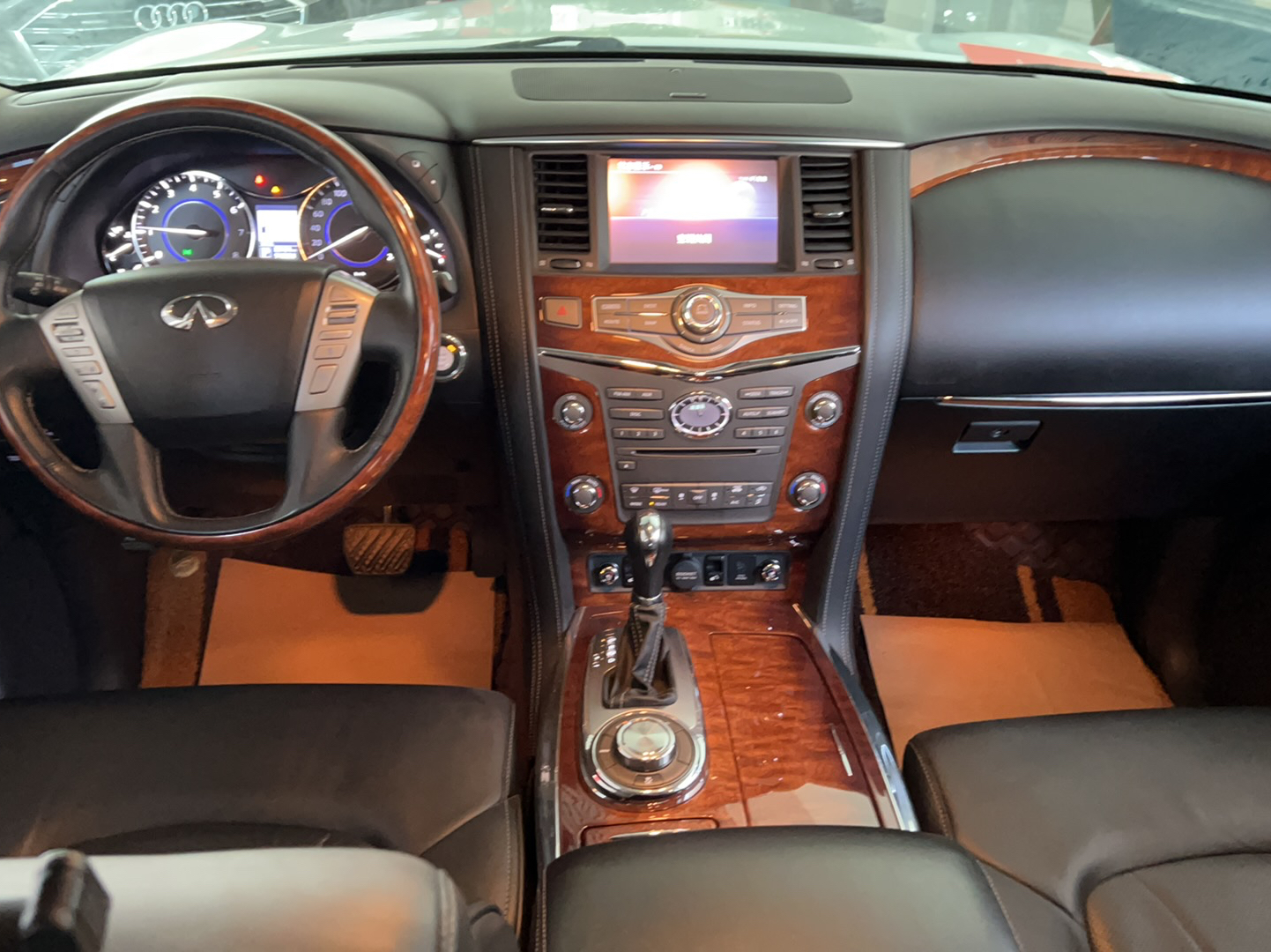 英菲尼迪QX80 2016款 5.6L 4WD(进口)