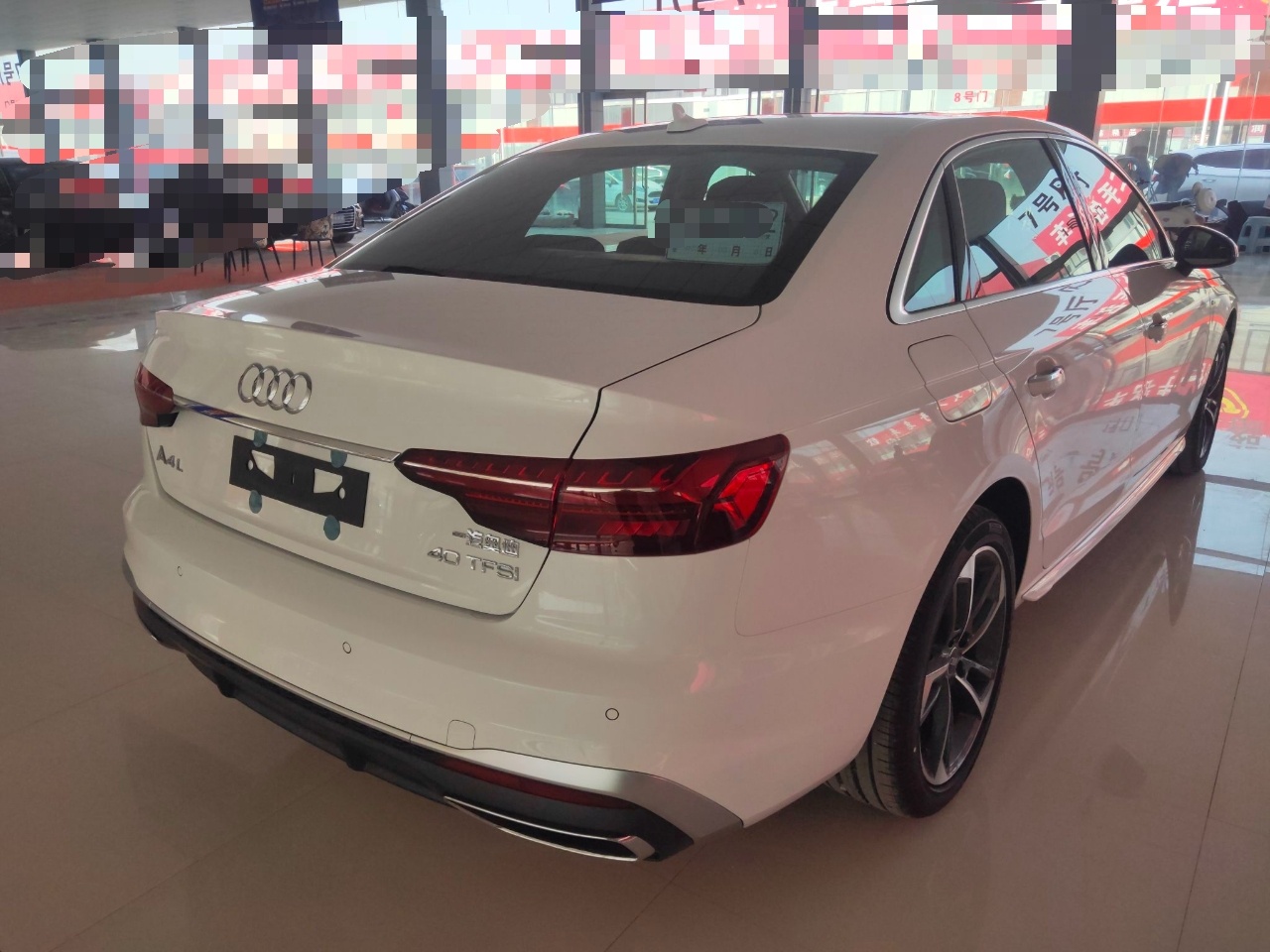 奥迪A4L 2022款 40 TFSI 时尚动感型