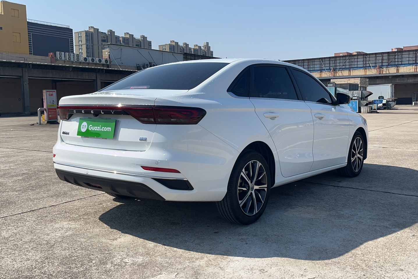 吉利汽车 帝豪 2022款 第4代 1.5L CVT尊贵型