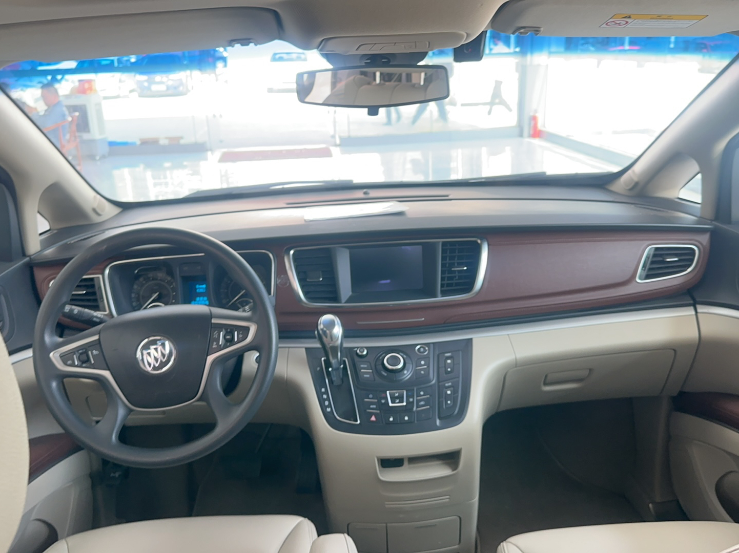 别克GL8 2018款 28T 舒适型 国VI