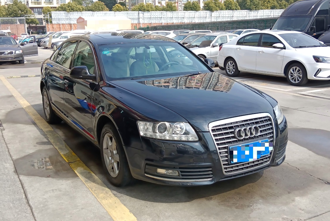 奥迪A6L 2011款 2.0 TFSI 自动标准型