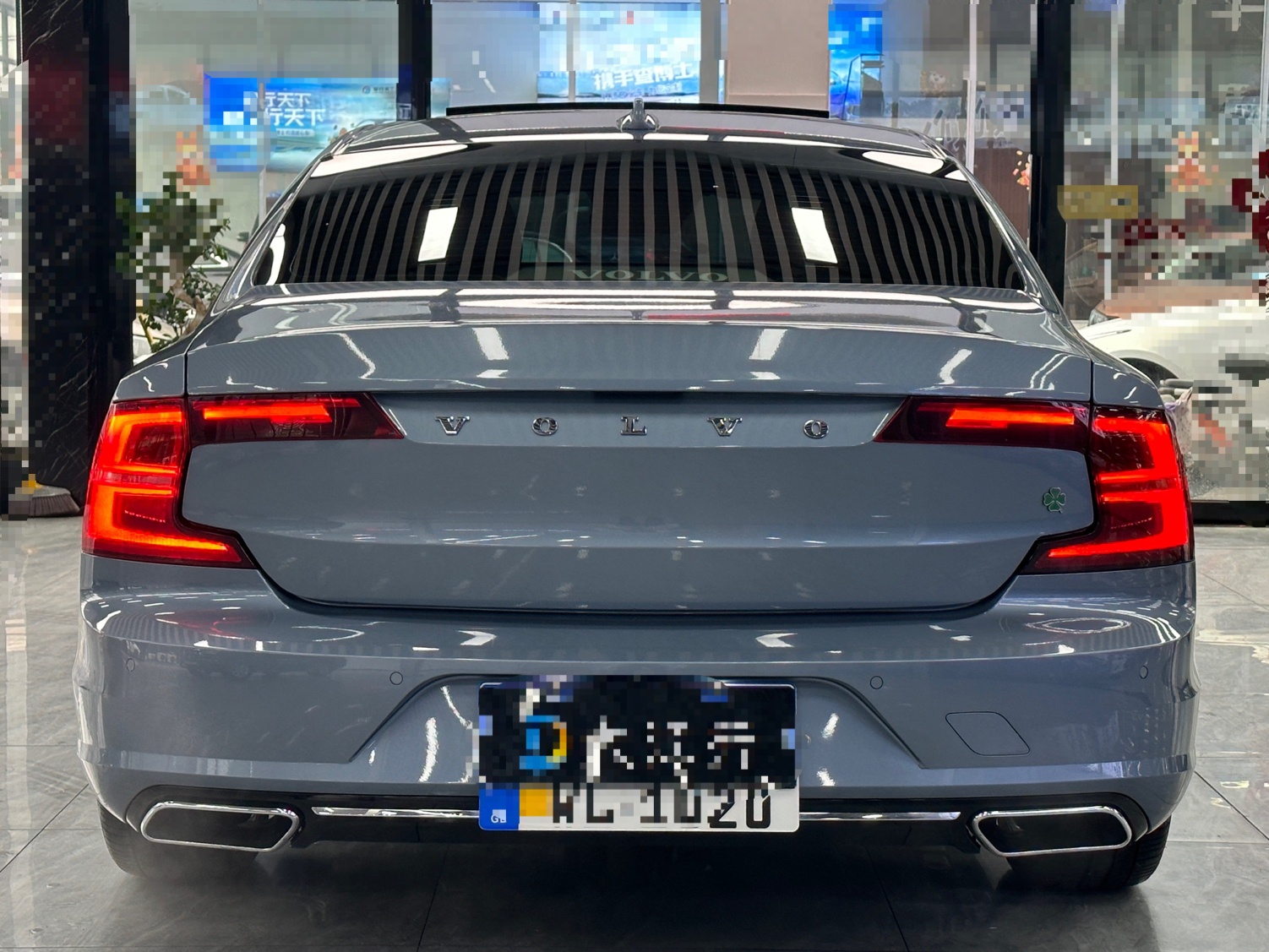 沃尔沃S90 2020款 T4 智行豪华版