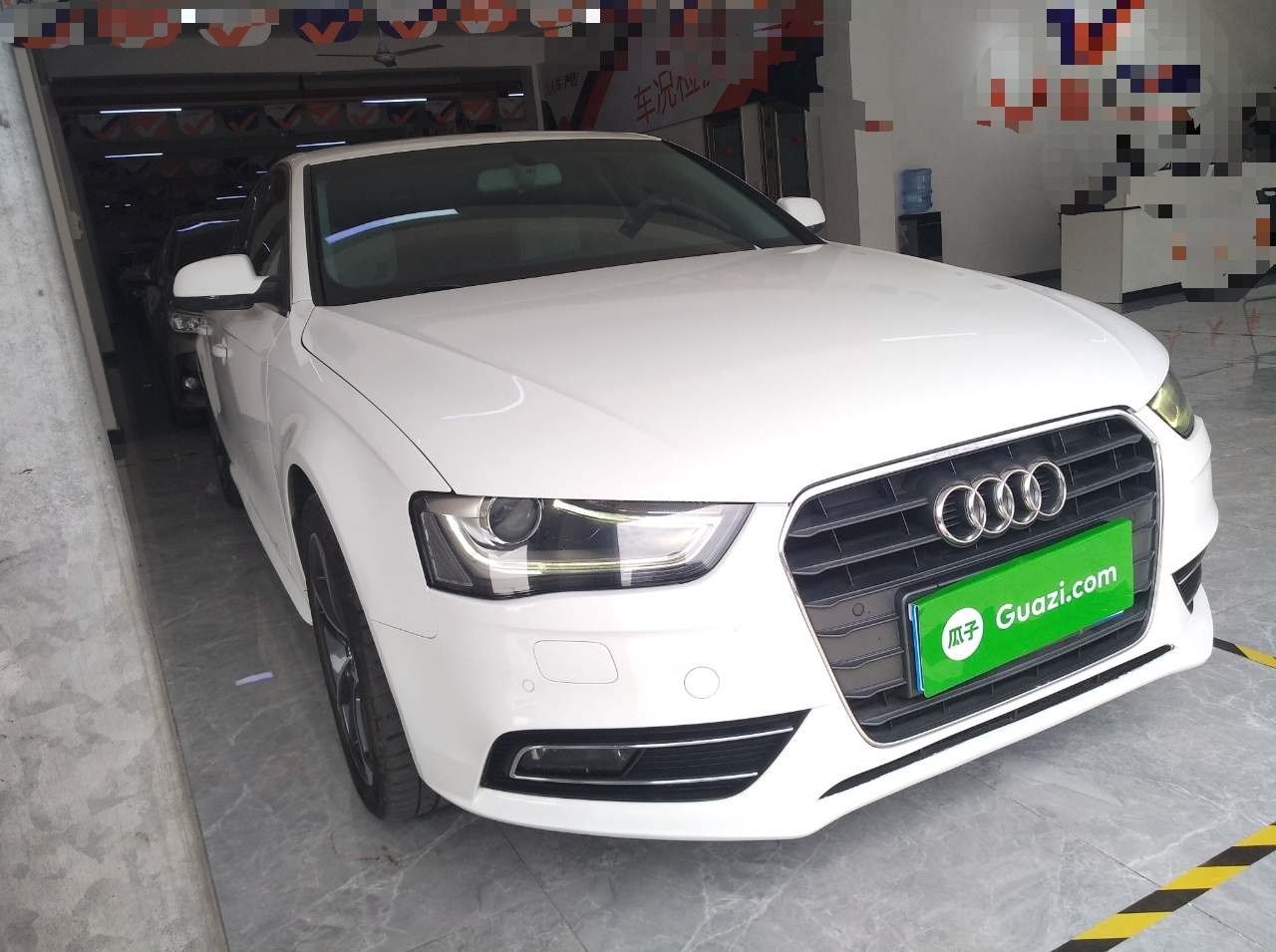 奥迪A4L 2013款 35 TFSI 自动标准型