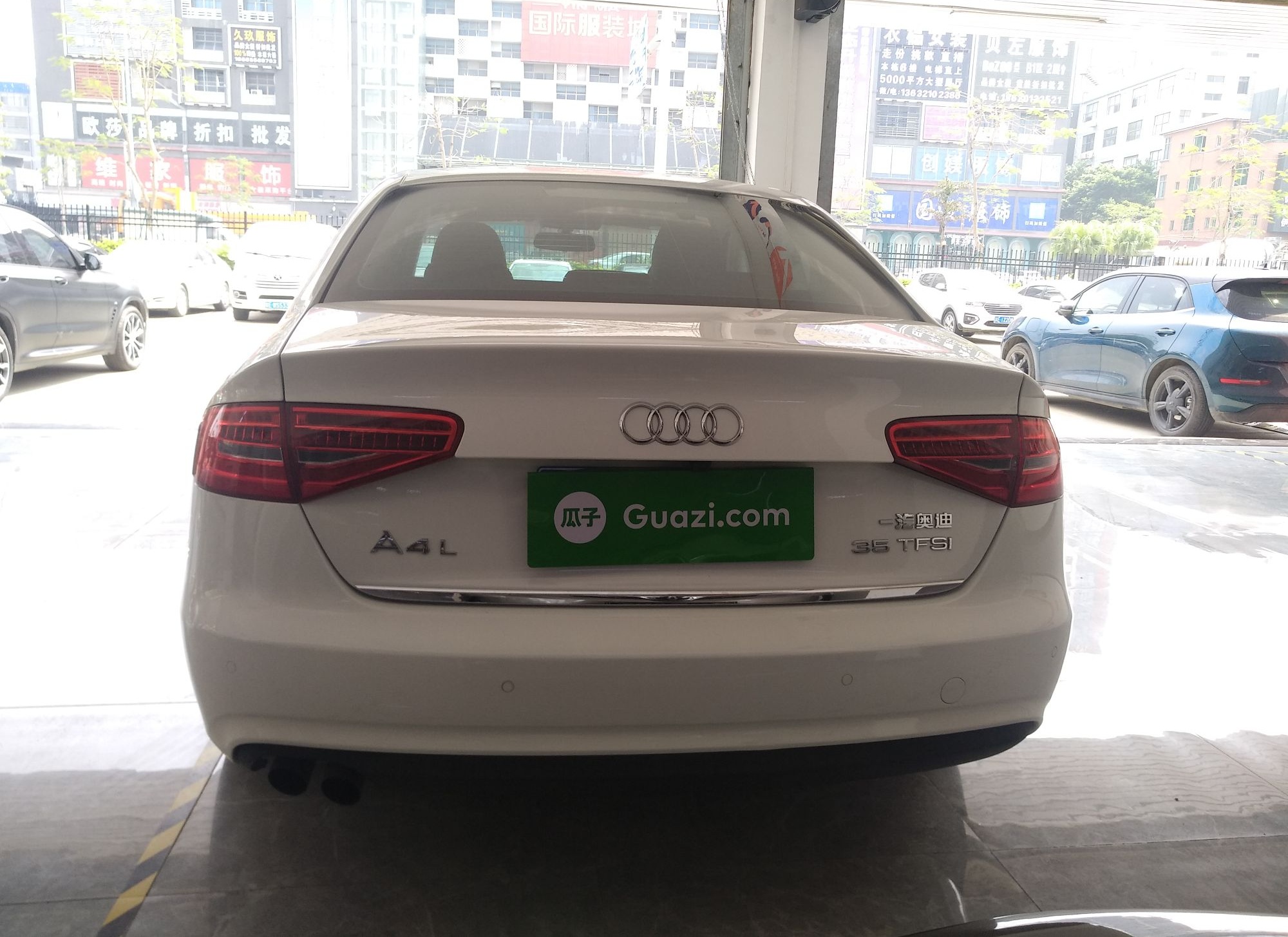 奥迪A4L 2013款 35 TFSI 自动标准型