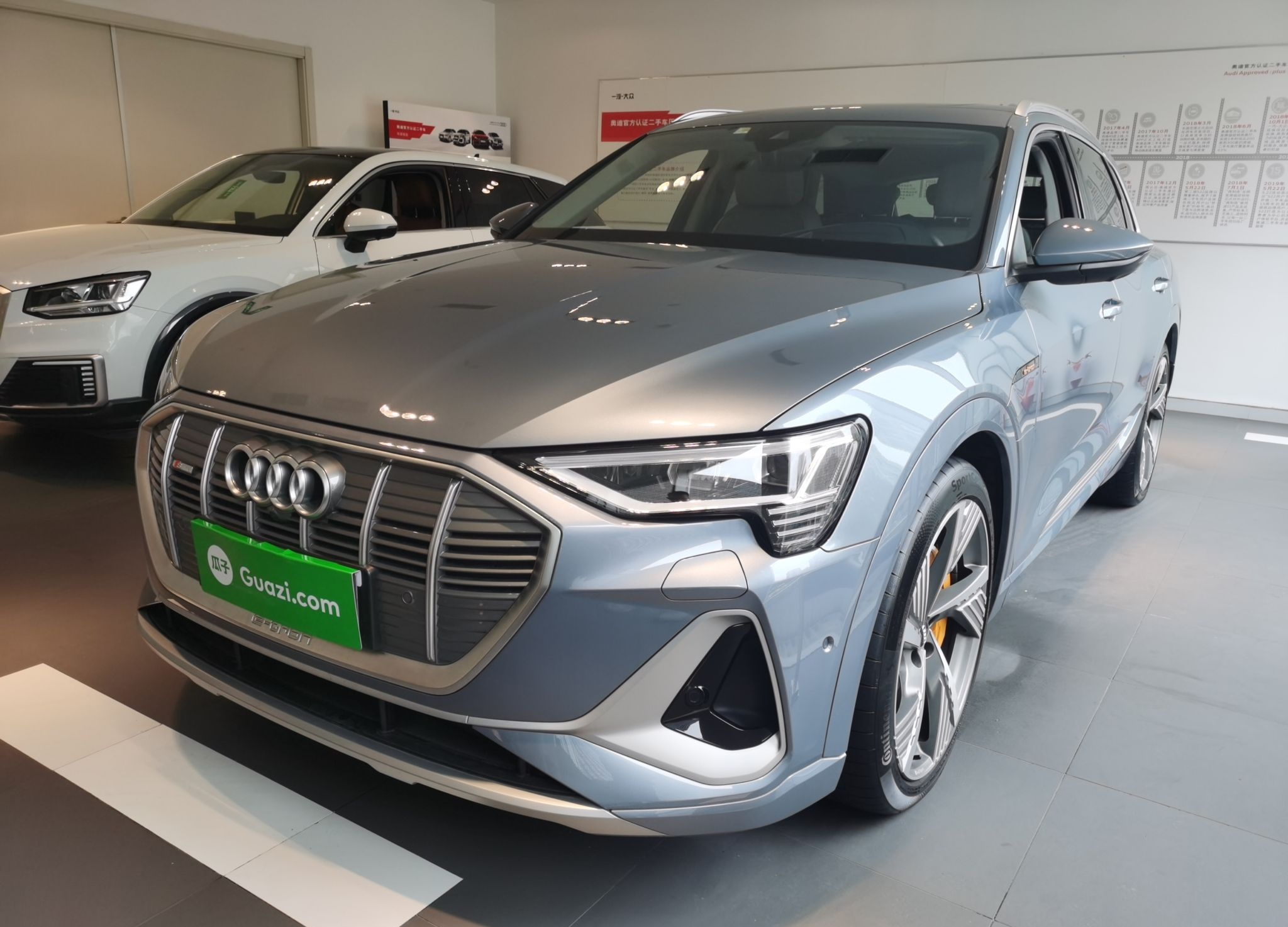 奥迪A6L 2023款 45 TFSI 臻选动感型