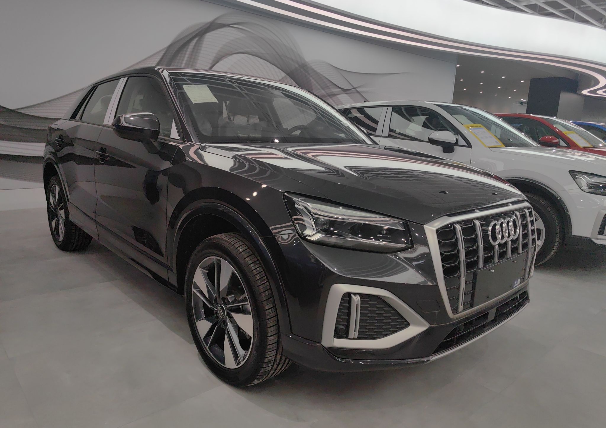 奥迪Q2L 2022款 35 TFSI 时尚致雅型