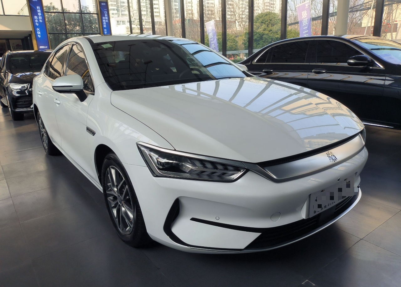 比亚迪 秦PLUS 2021款 EV 500KM 尊贵型