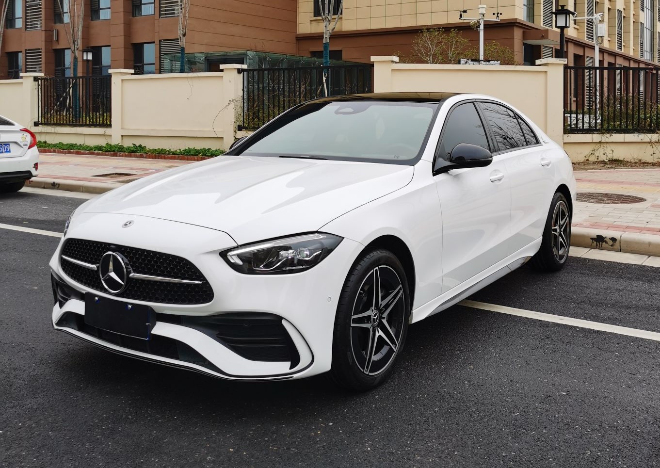 奔驰C级 2023款 C 260 L 皓夜运动版