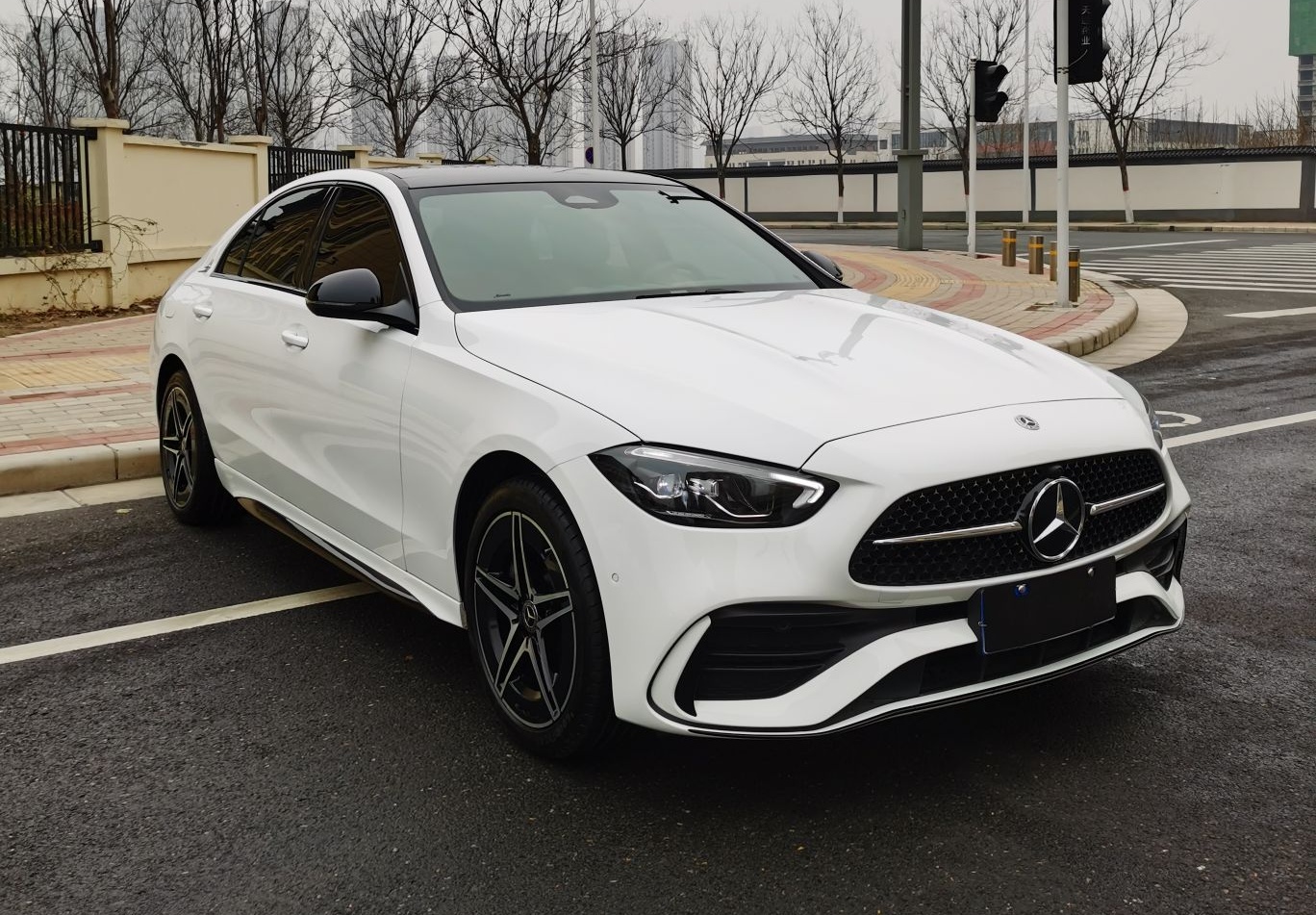 奔驰C级 2023款 C 260 L 皓夜运动版