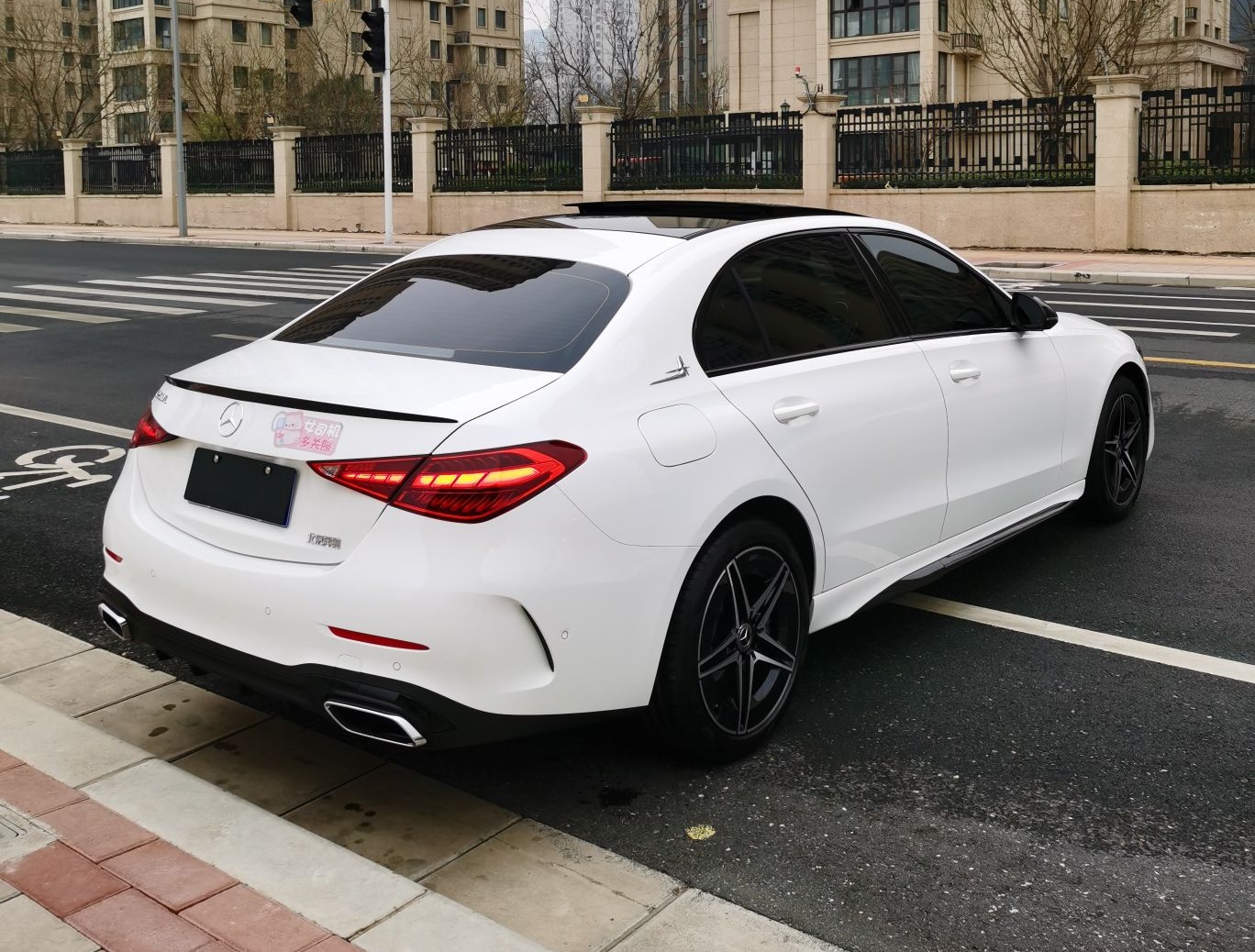 奔驰C级 2023款 C 260 L 皓夜运动版