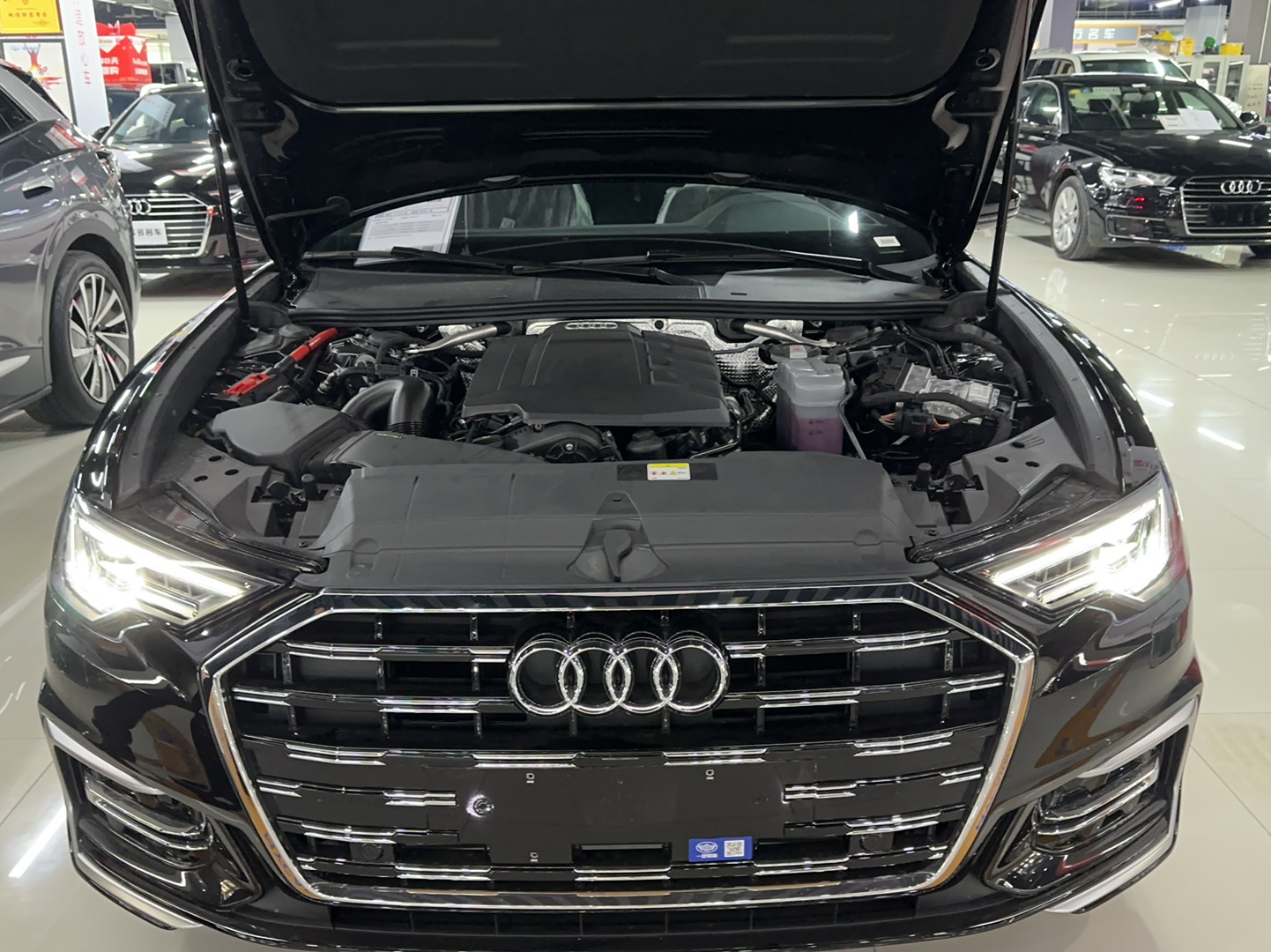 奥迪A6L 2023款 40 TFSI 豪华动感型