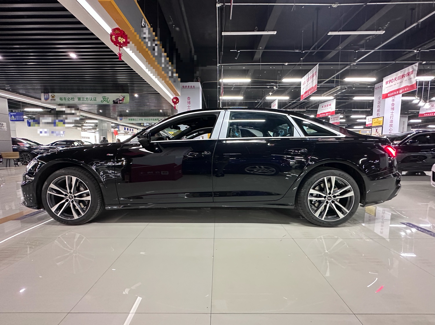 奥迪A6L 2023款 40 TFSI 豪华动感型