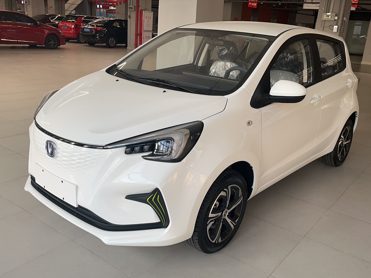 长安 奔奔E-Star 2022款 清心版 多彩款 磷酸铁锂