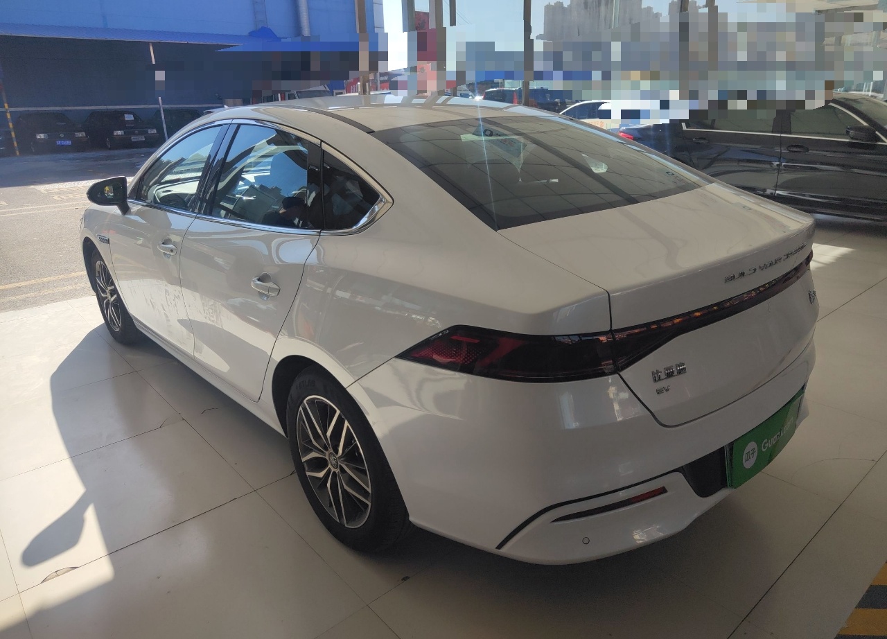 比亚迪 秦PLUS 2021款 EV 500KM 尊贵型