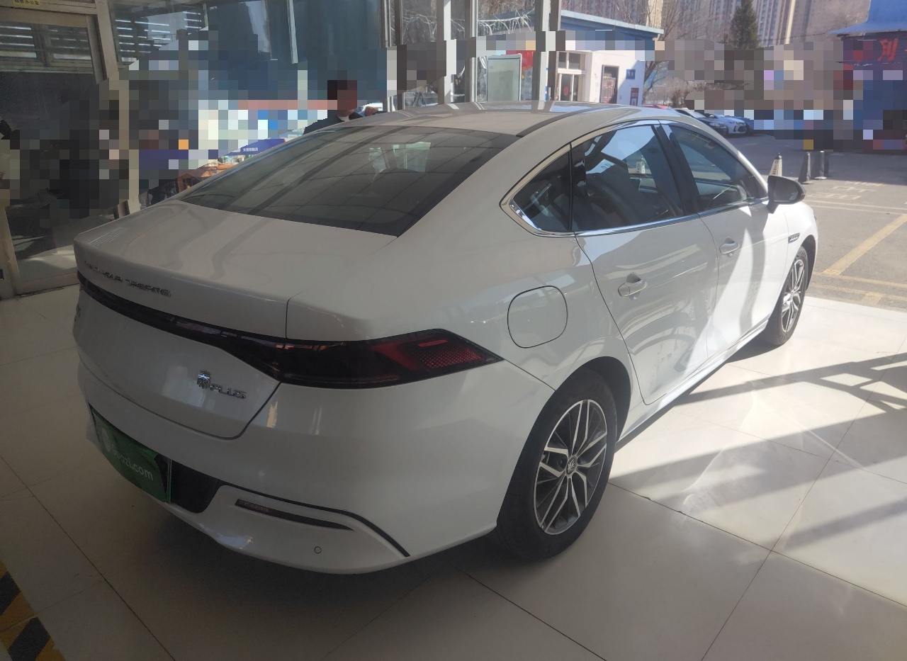 比亚迪 秦PLUS 2021款 EV 500KM 尊贵型