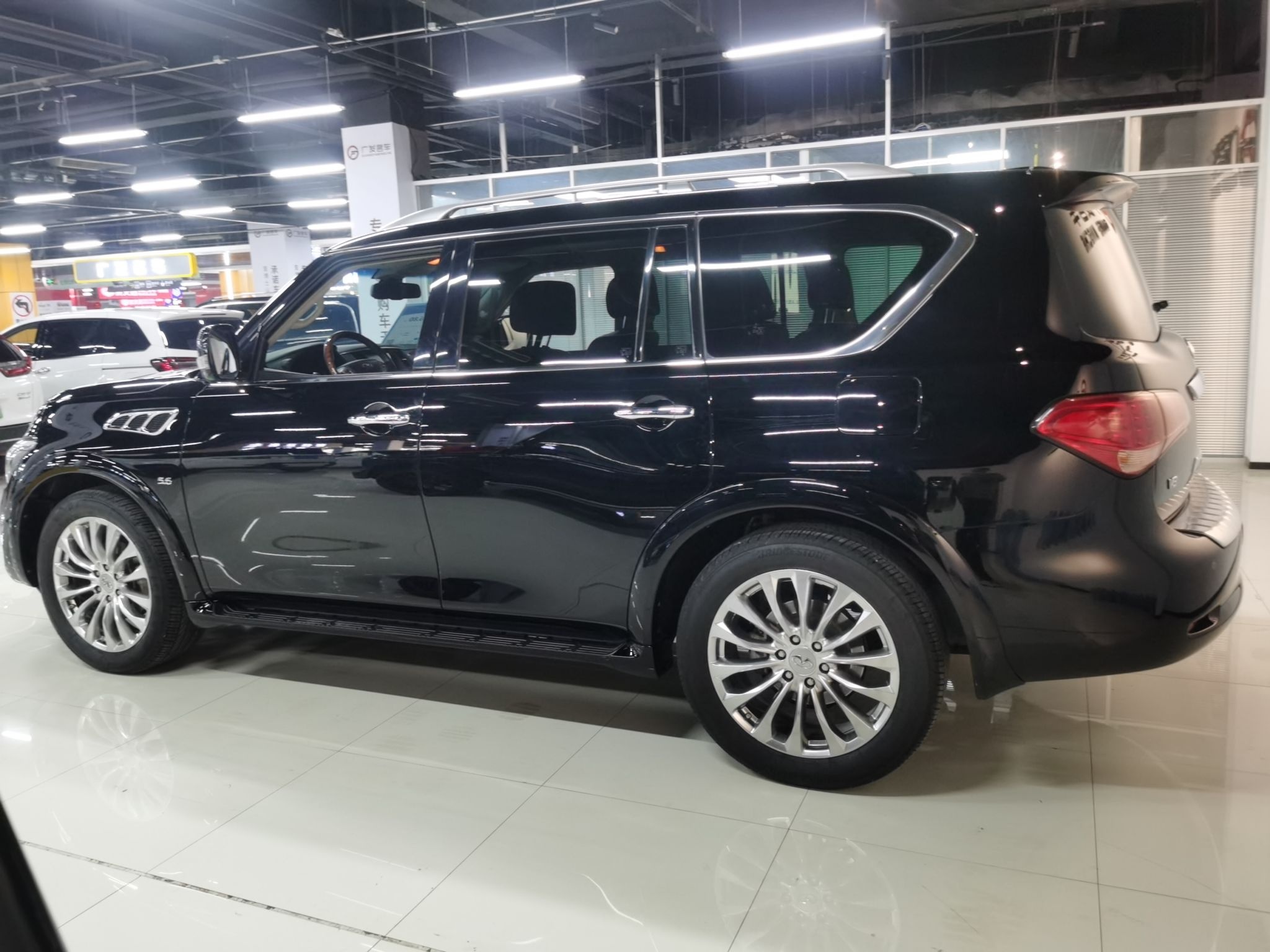 英菲尼迪QX80 2016款 5.6L 4WD(进口)