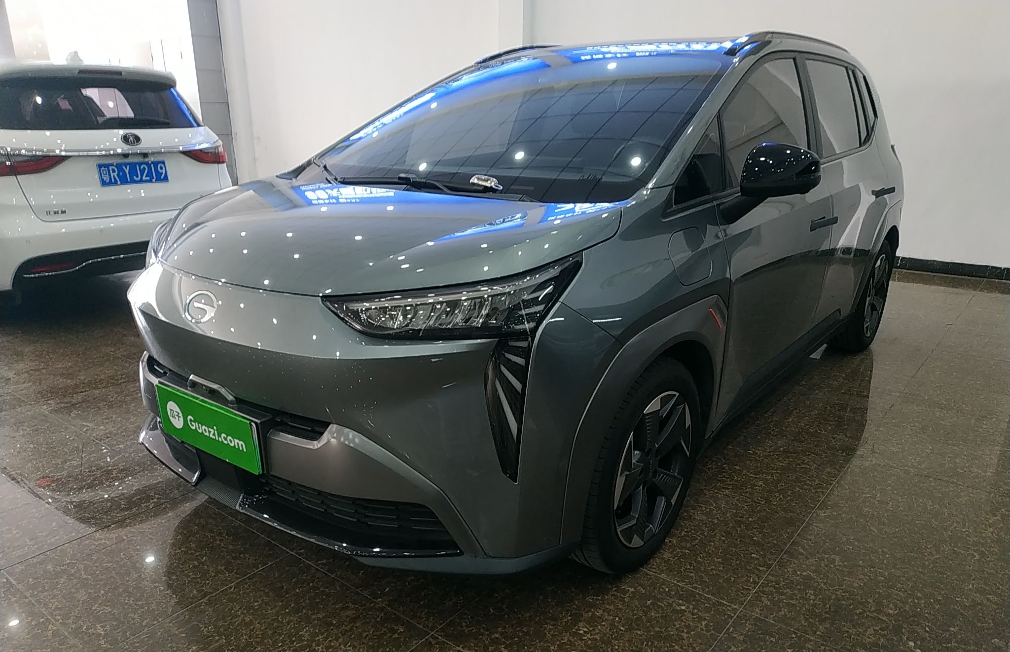 广汽埃安 AION Y 2021款 70 智领版