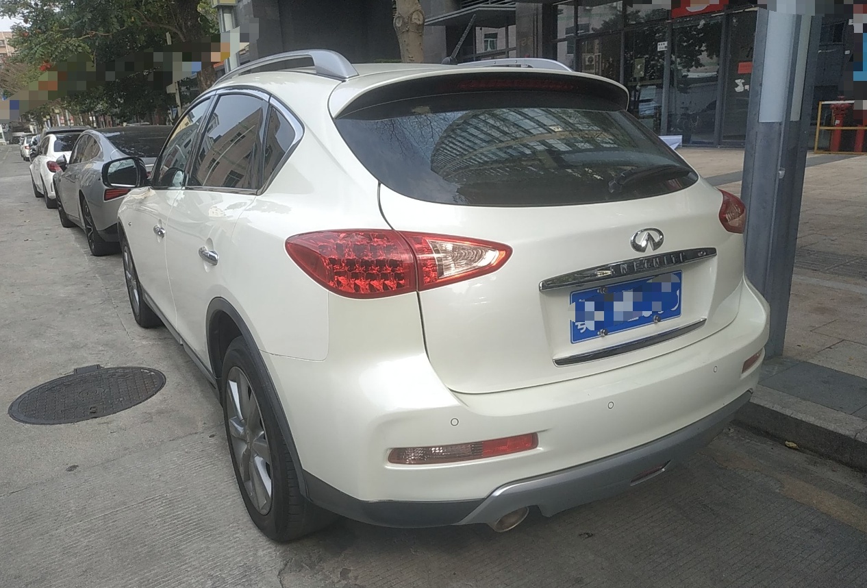 英菲尼迪QX50 2015款 2.5L 悦享版