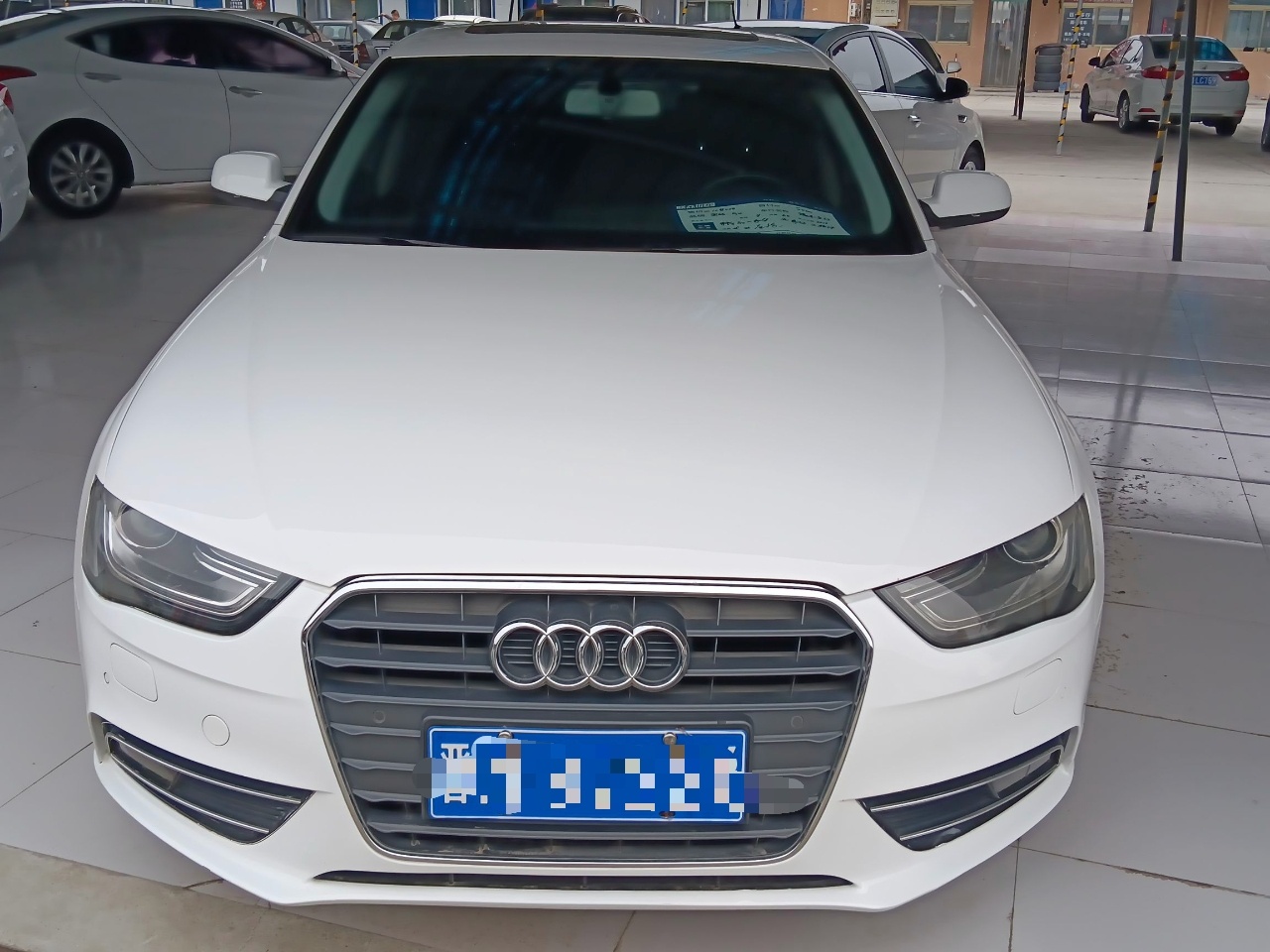 奥迪A4L 2013款 35 TFSI 自动标准型