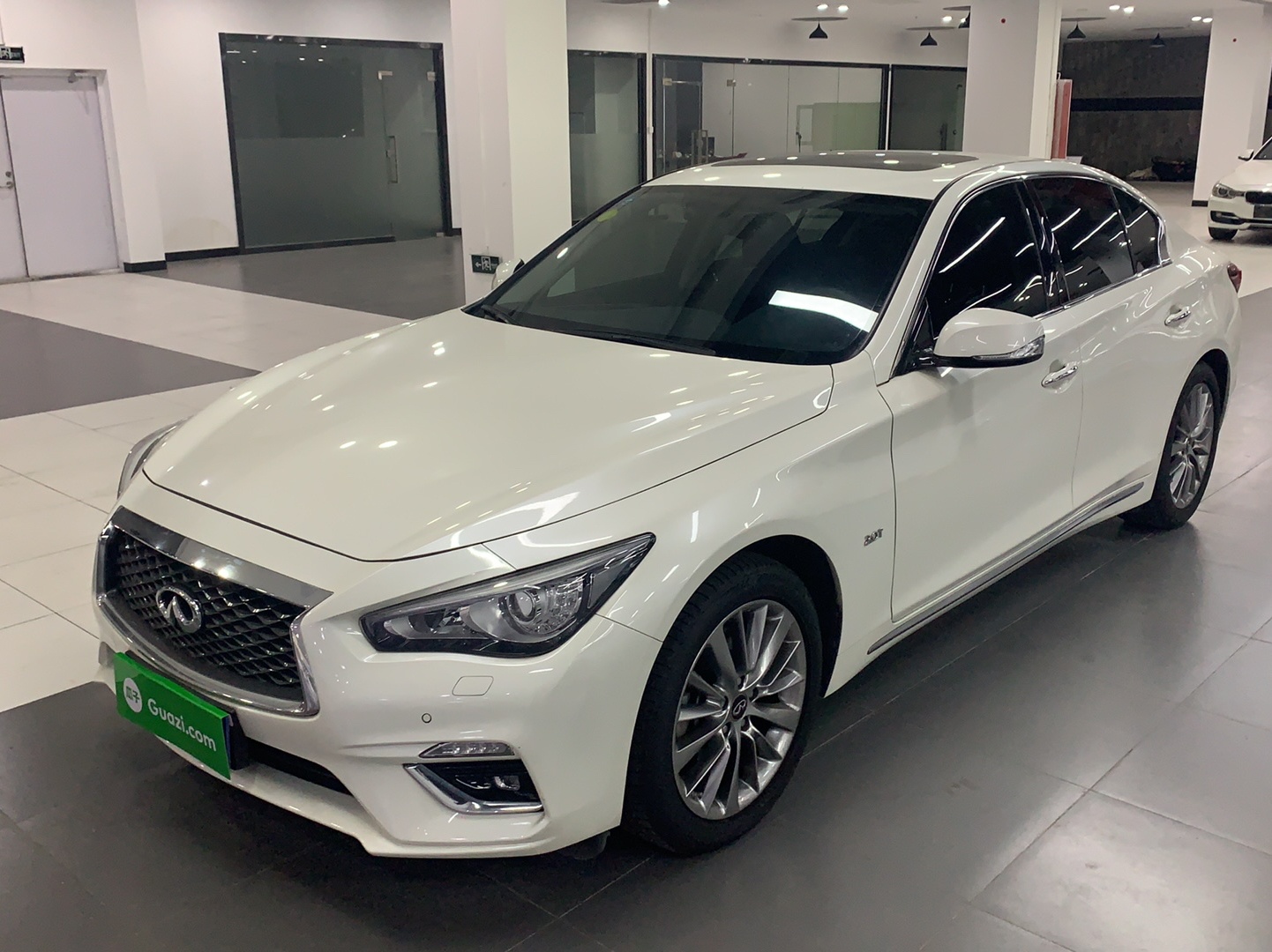 英菲尼迪Q50L 2018款 2.0T 逸享版 国VI