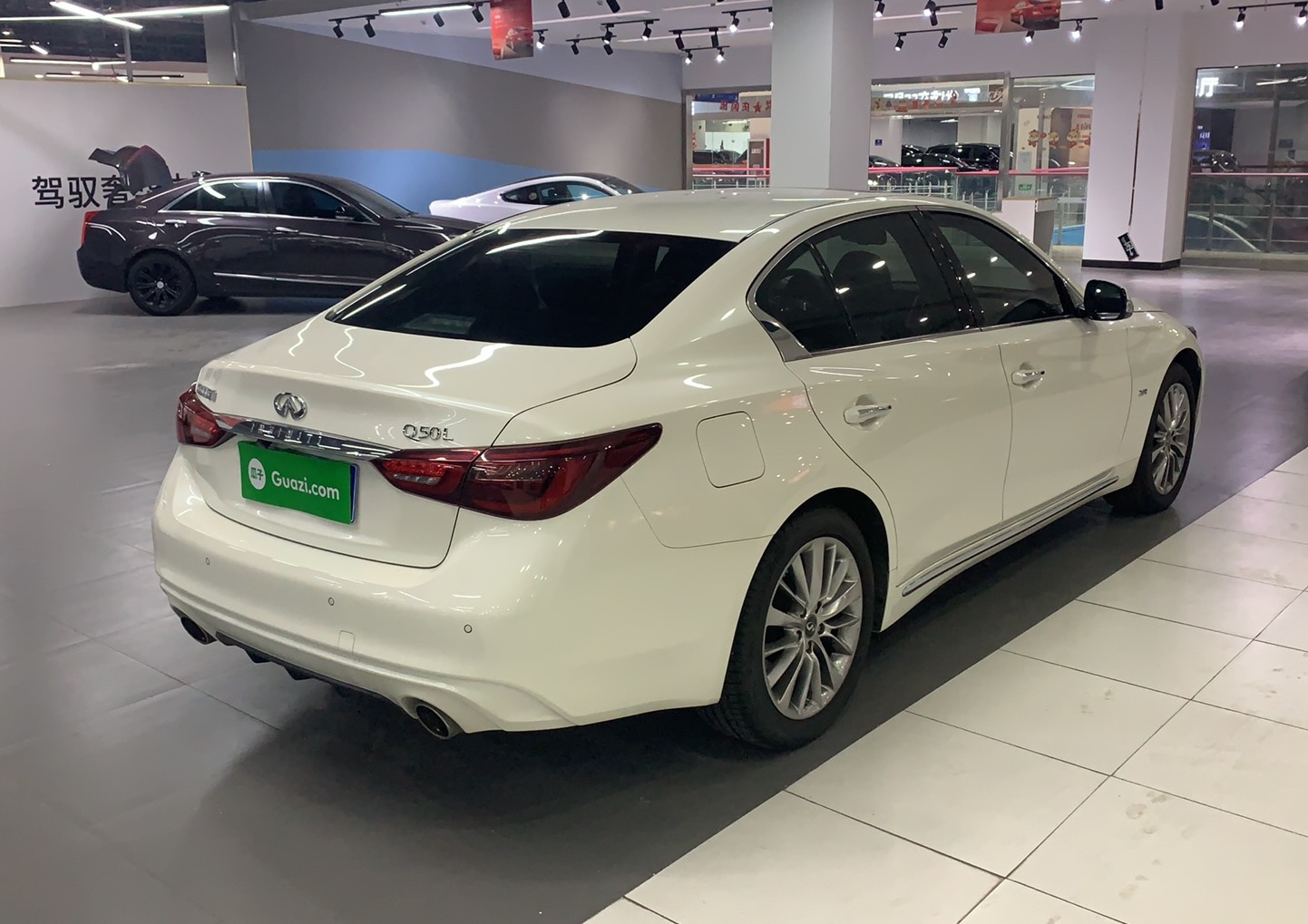 英菲尼迪Q50L 2018款 2.0T 逸享版 国VI