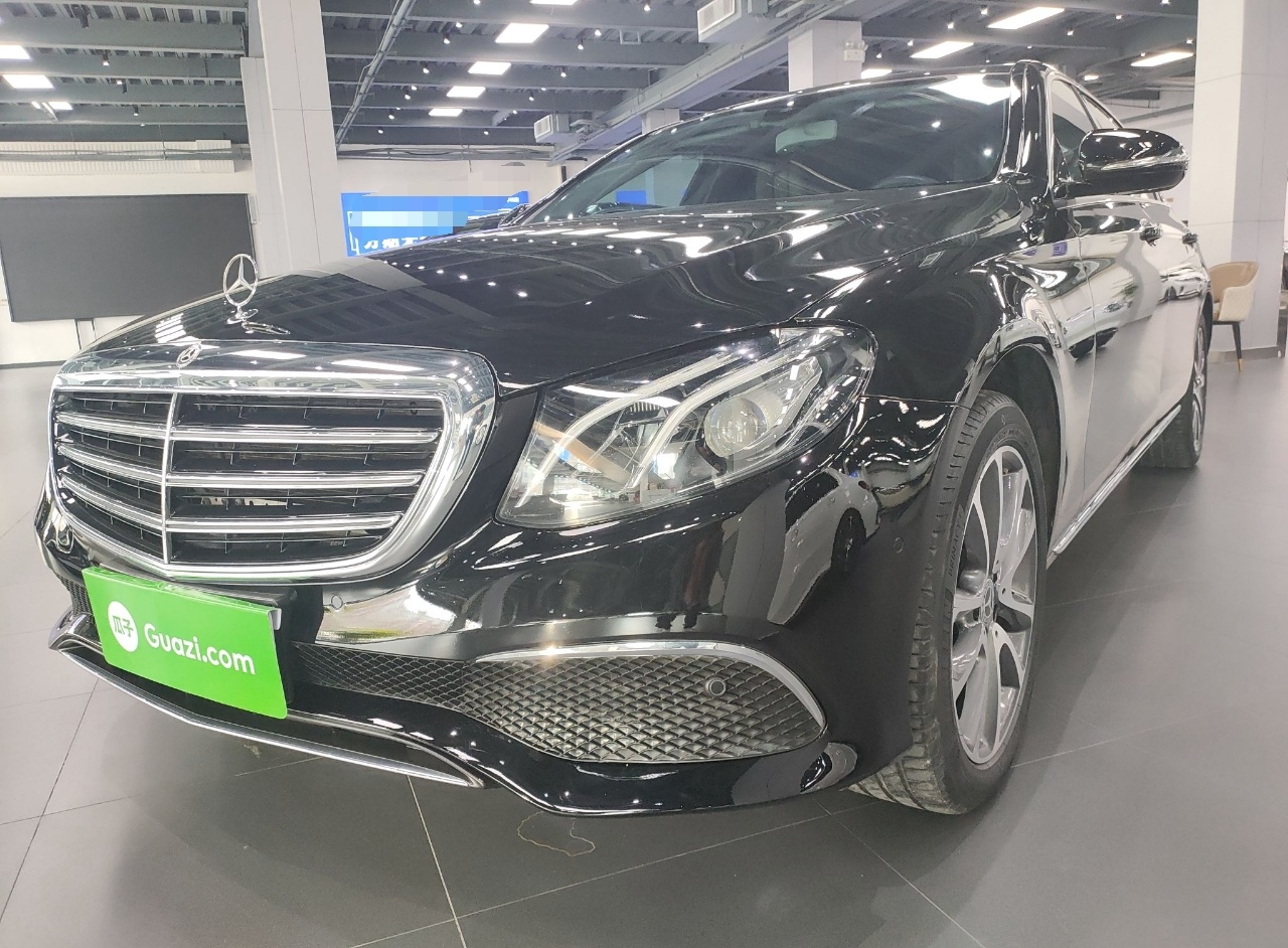 奔驰E级 2020款 E 260 L