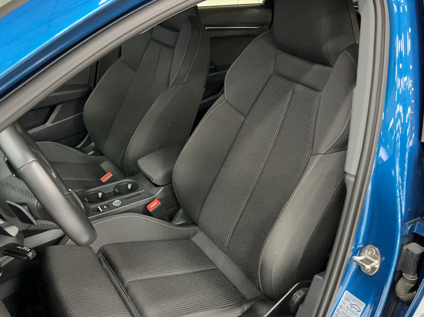 奥迪A3 2021款 A3L Limousine 35 TFSI 进取运动型