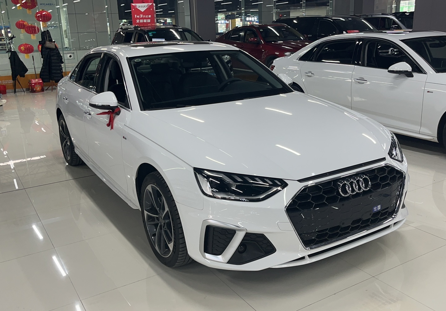 奥迪A4L 2022款 40 TFSI 时尚动感型