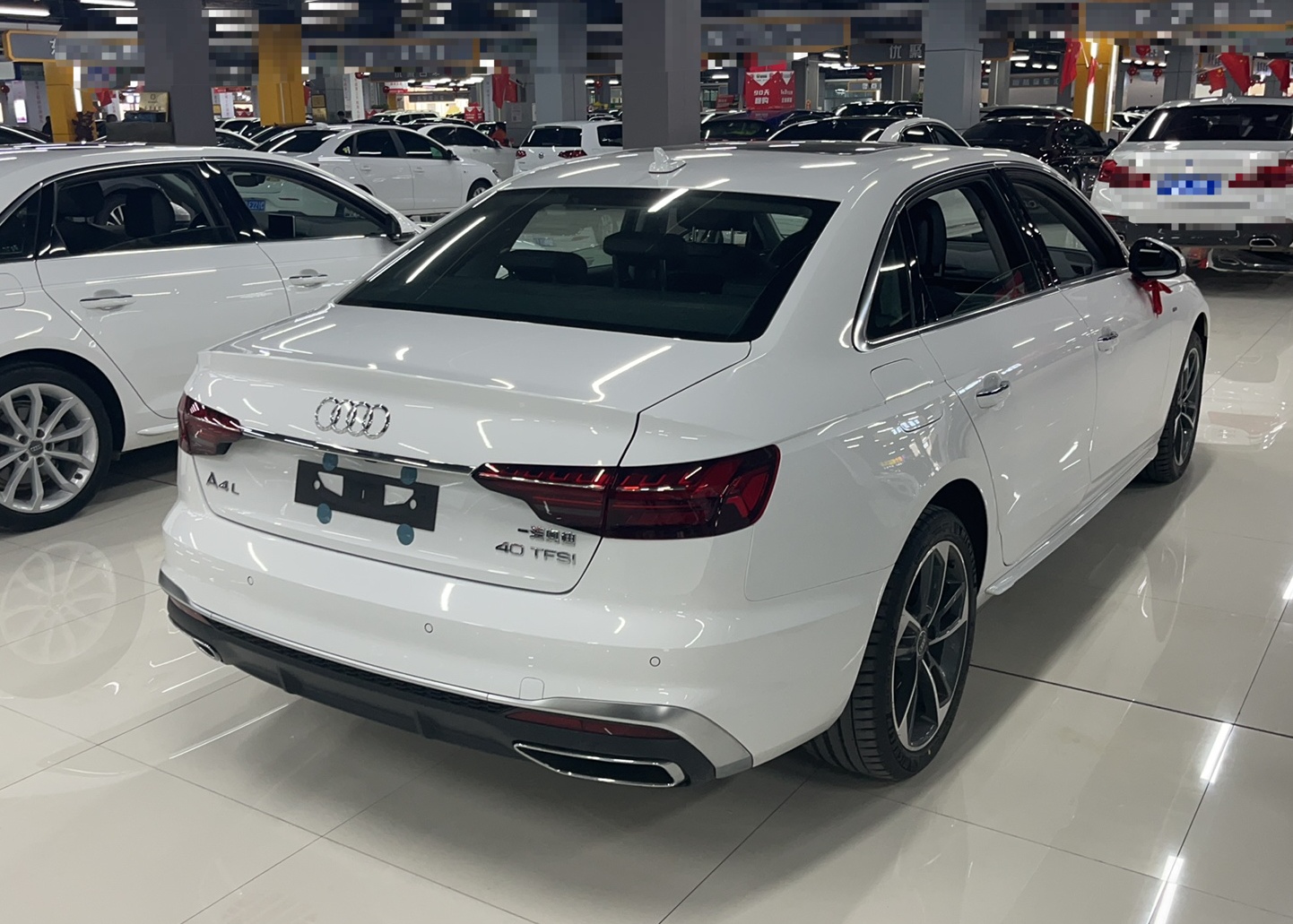 奥迪A4L 2022款 40 TFSI 时尚动感型