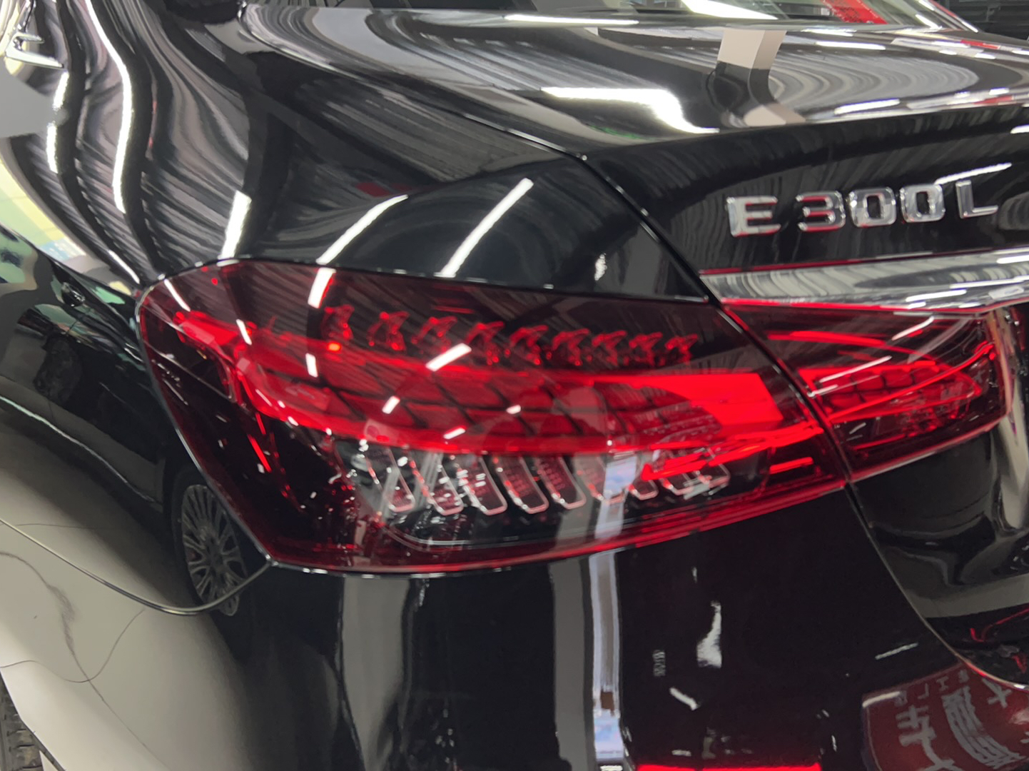 奔驰E级 2023款 E 300 L 豪华型