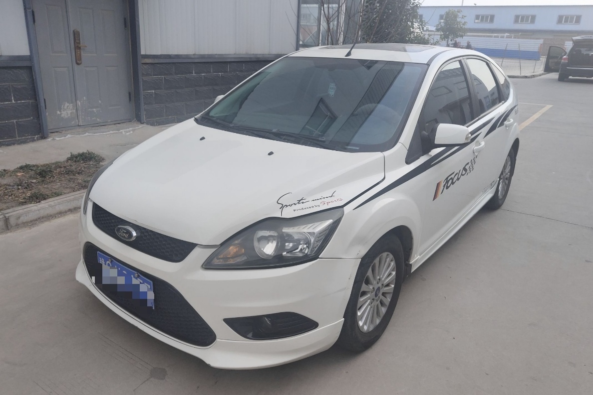 福特 福克斯 2013款 两厢经典 1.8L 自动时尚型