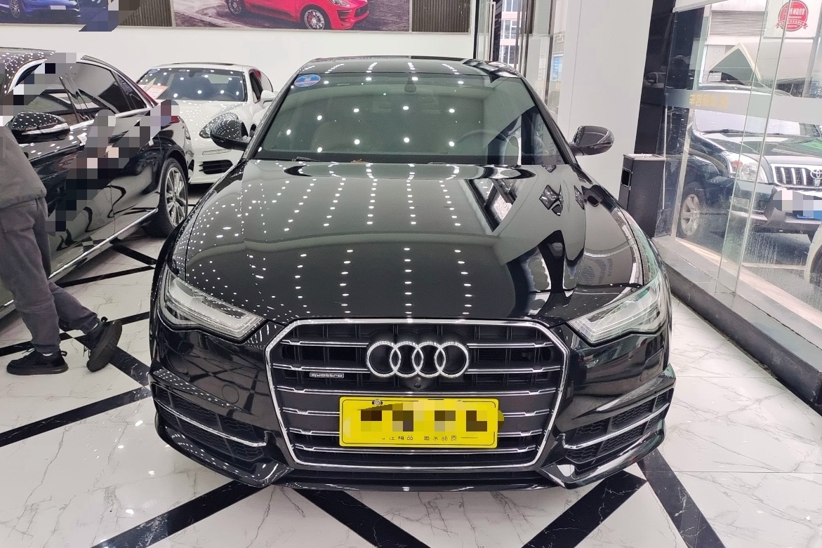 奥迪A6L 2018款 30周年年型 45 TFSI quattro 运动型